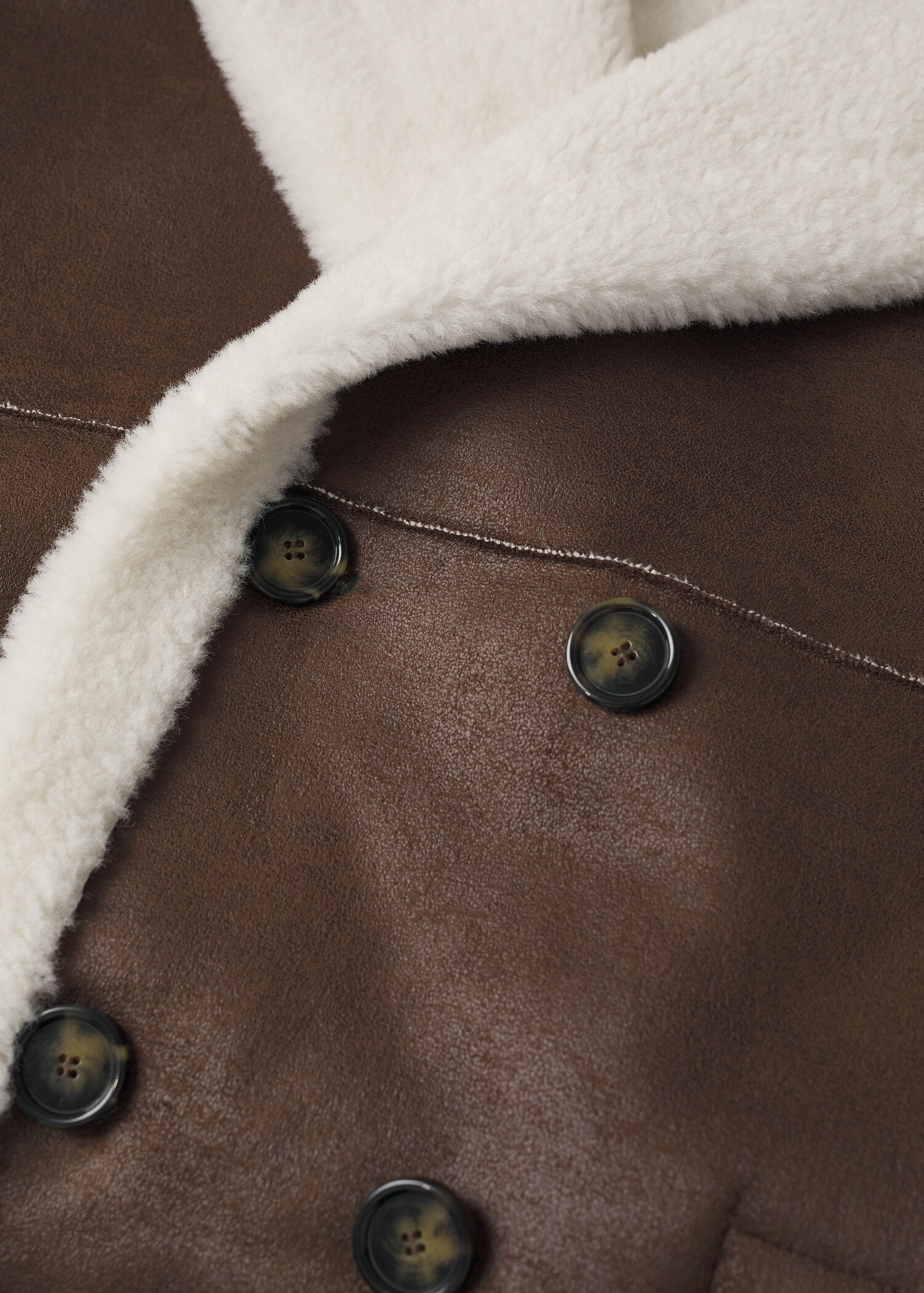 Abrigo reversible doble faz - Detalle del artículo 8