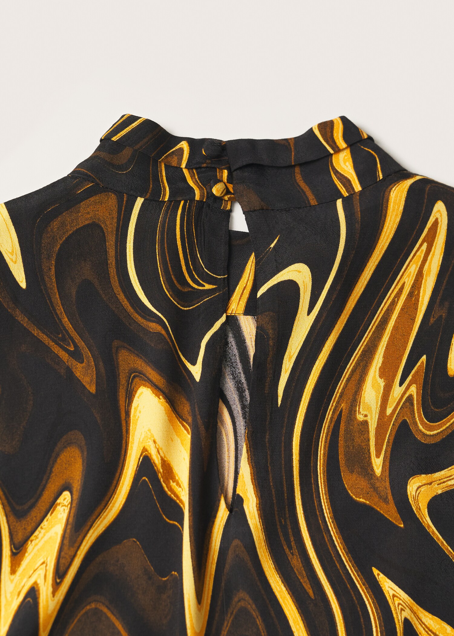 Marble-print blouse - Details of the article 8