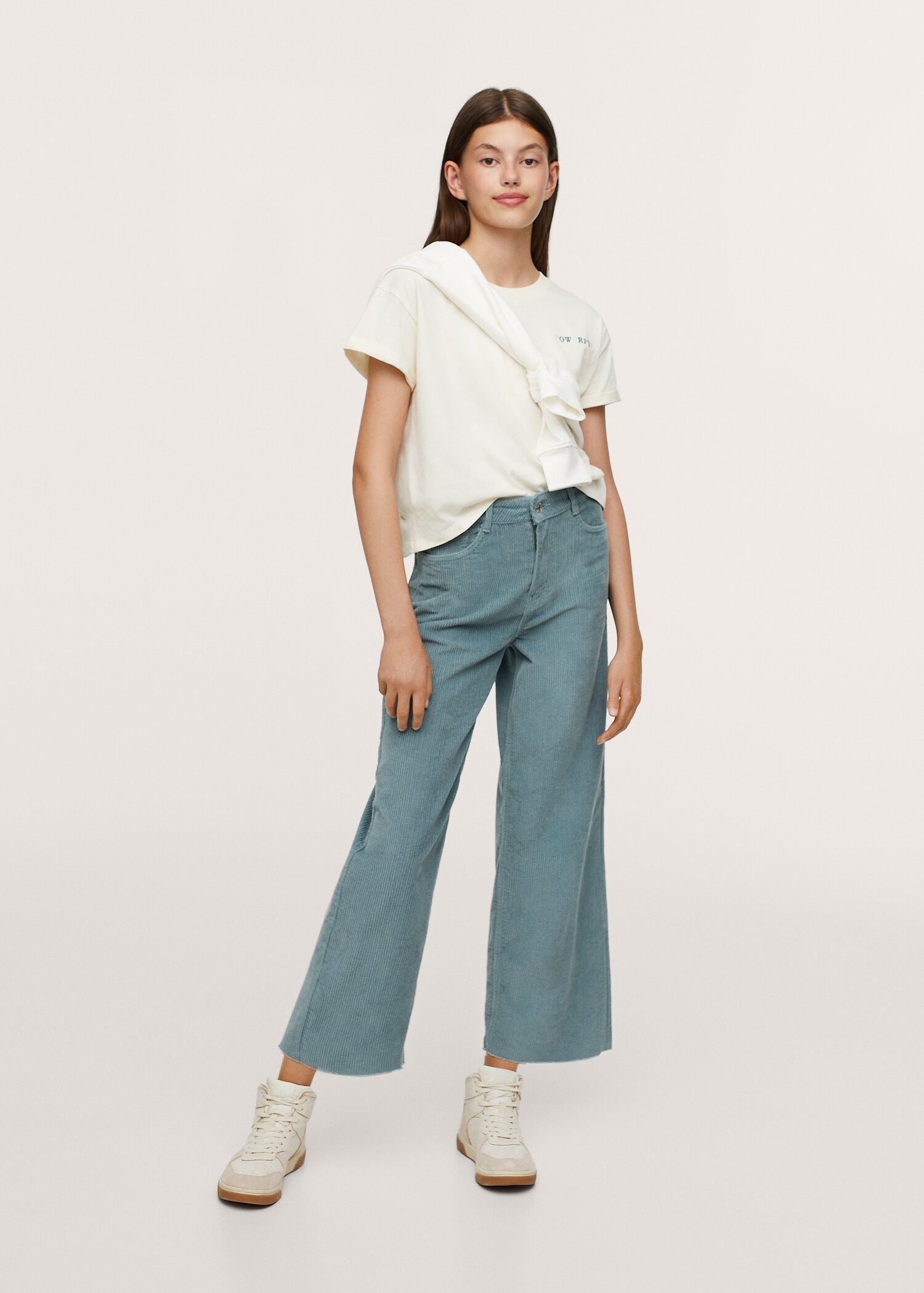 Pantalón pana culotte - Plano medio