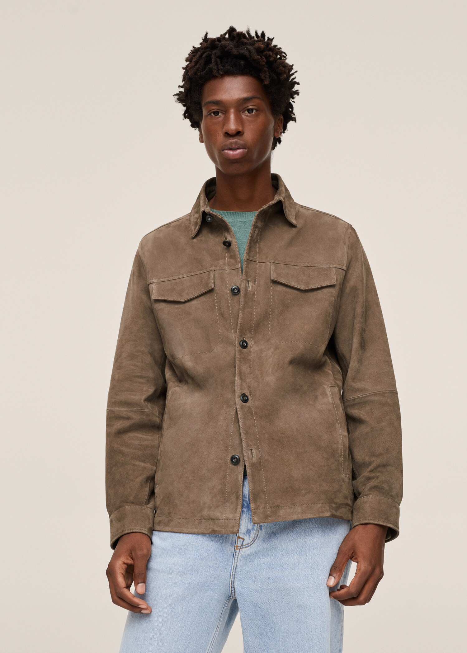 Chaqueta piel bolsillos - Plano medio