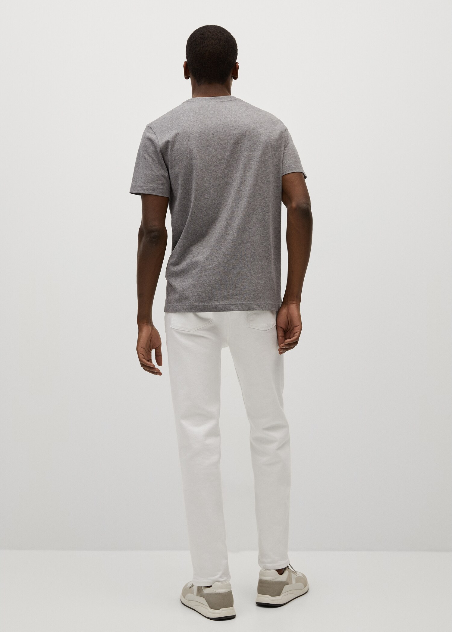 Camiseta básica algodón sostenible - Reverso del artículo