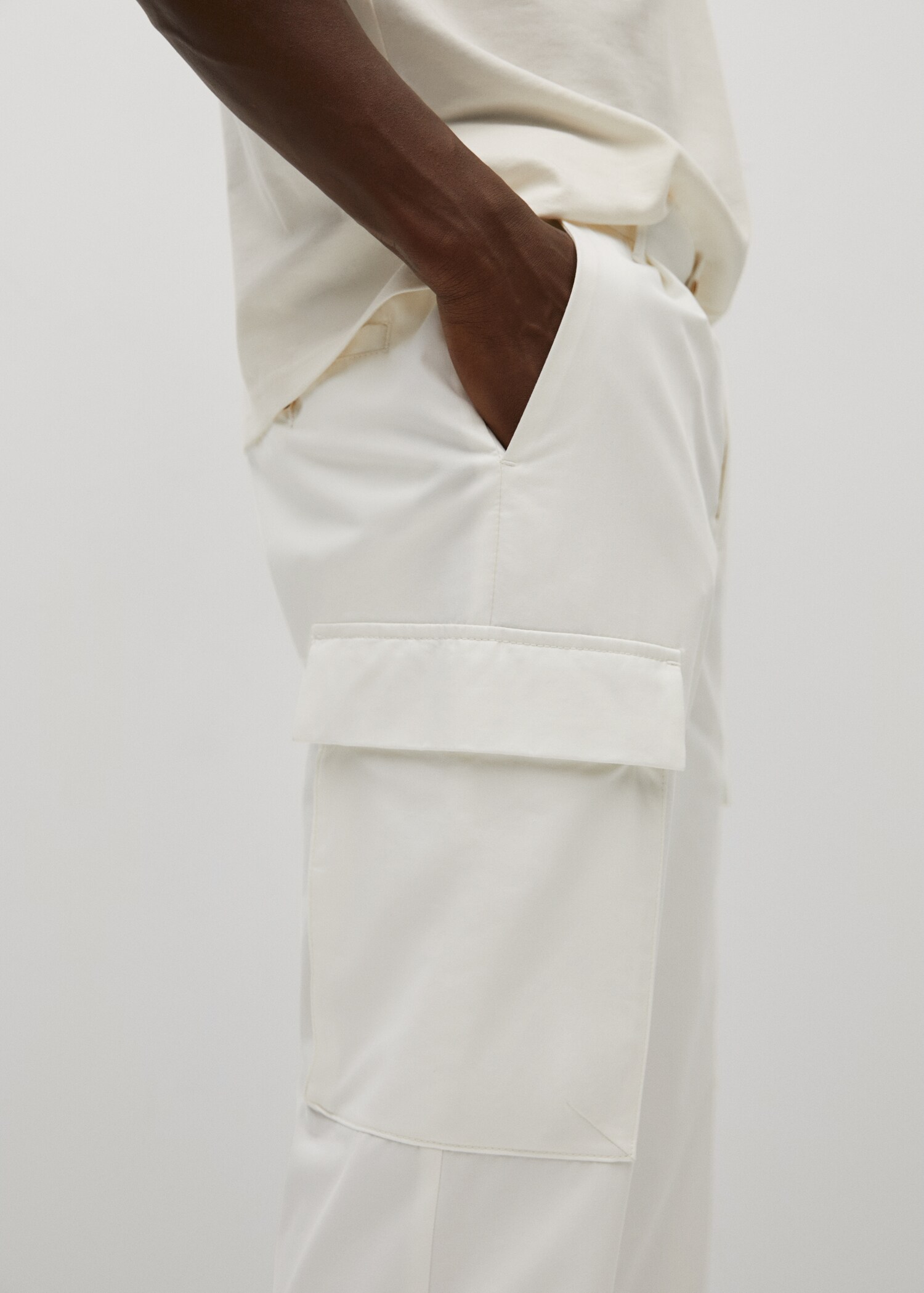 Pleated cargo pants - Details of the article 2