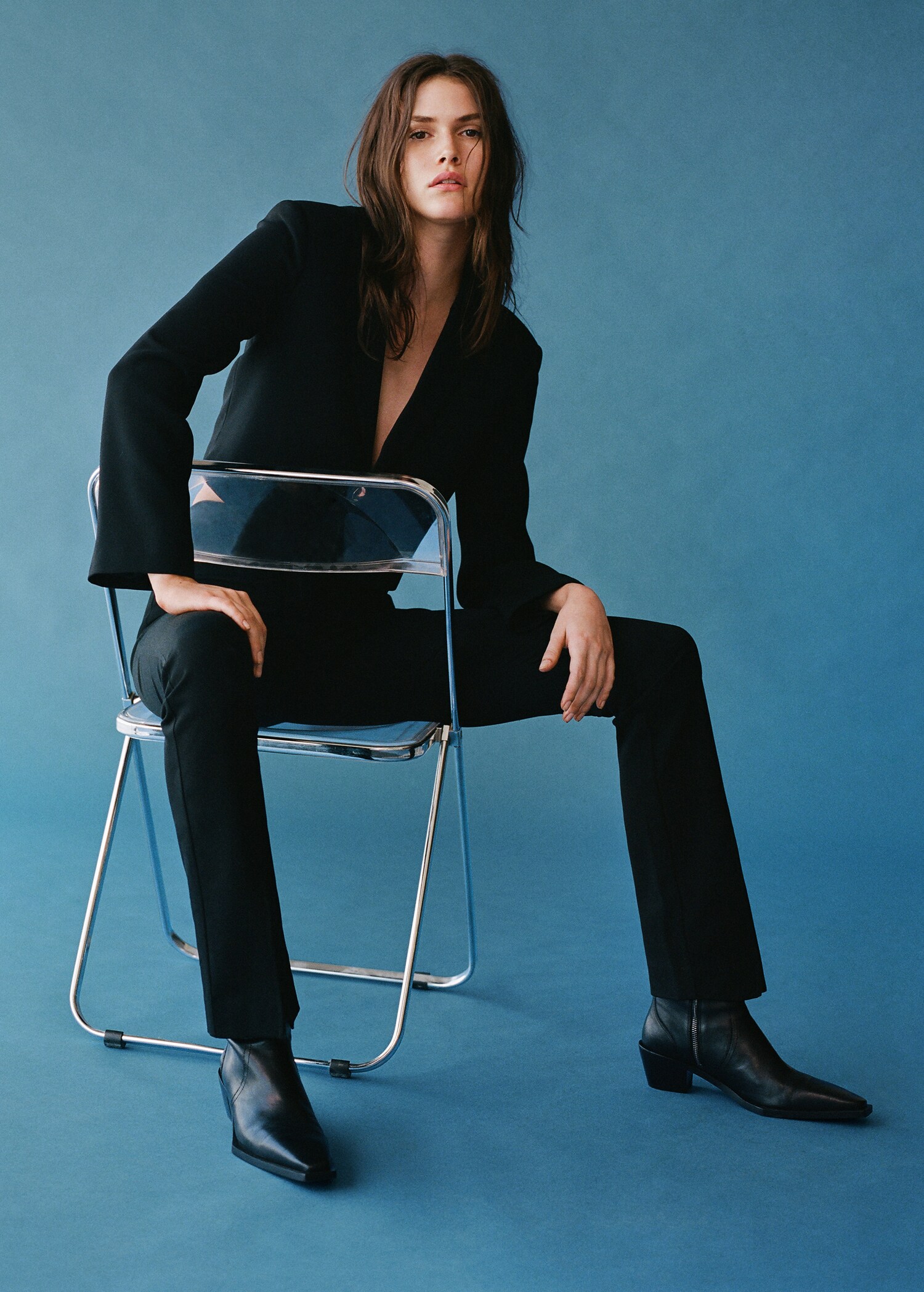 Leather pointed ankle boots - Details of the article 5