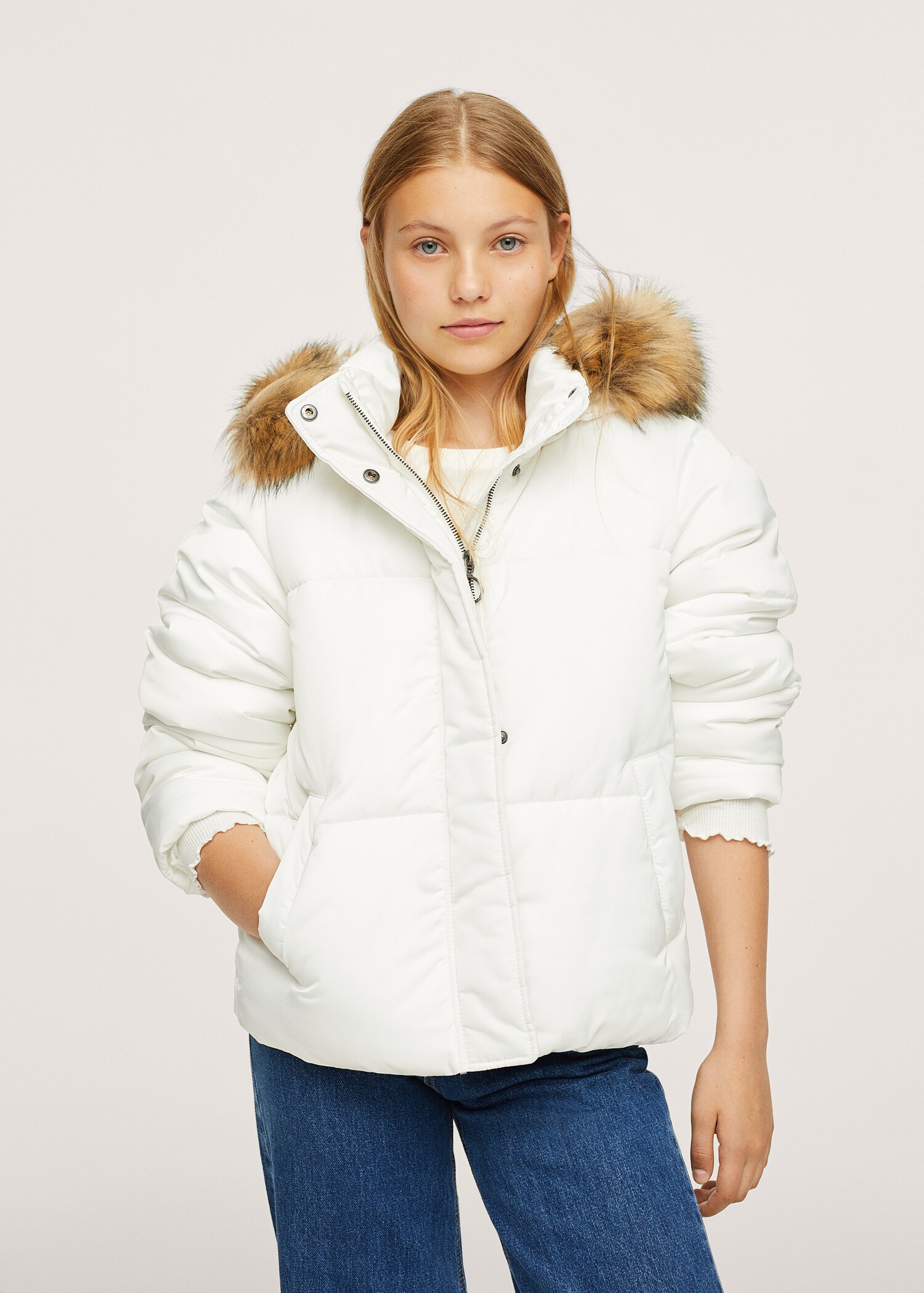 Anorak capucha pelo desmontable - Plano medio