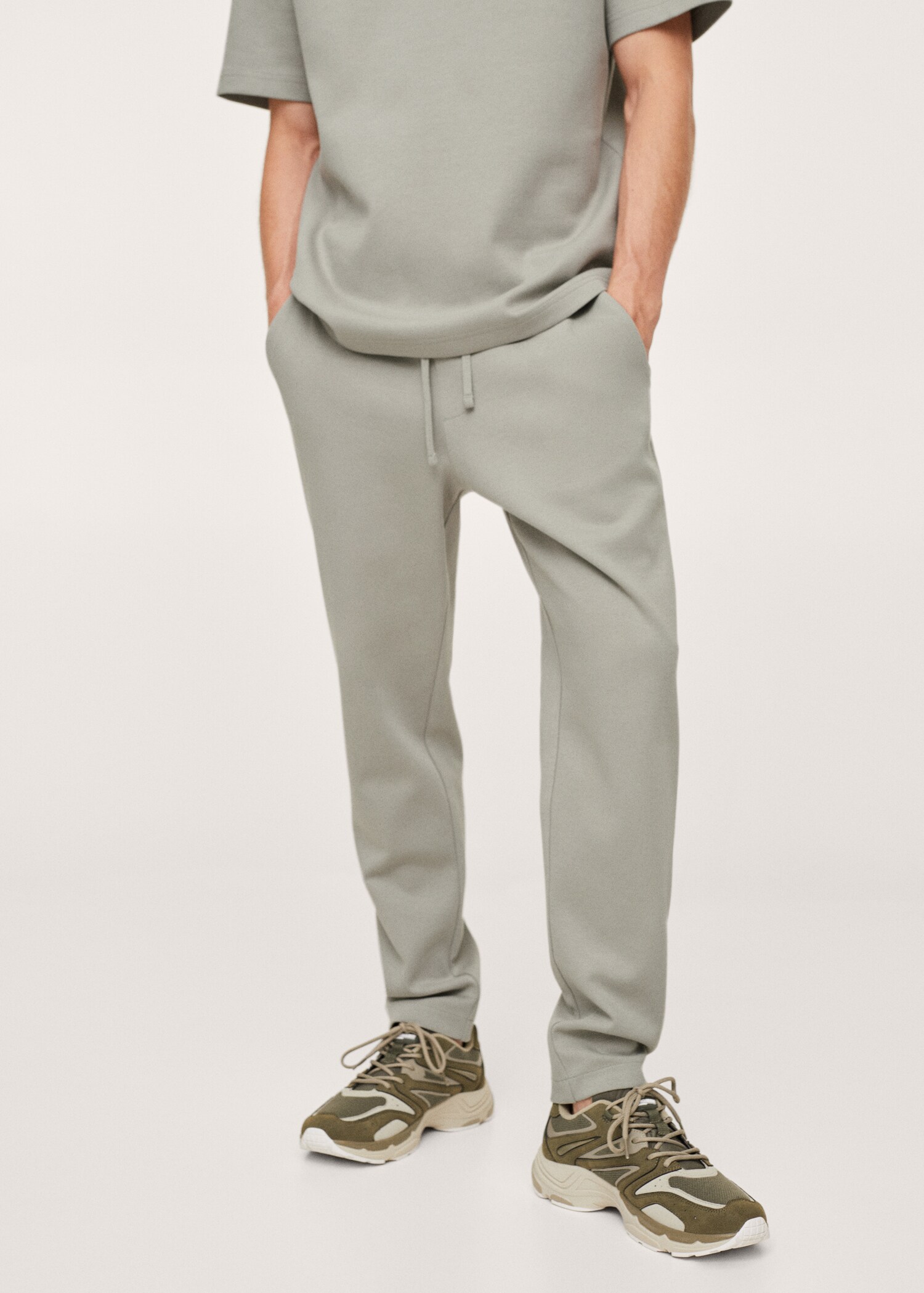 Pantalón jogger algodón - Plano medio