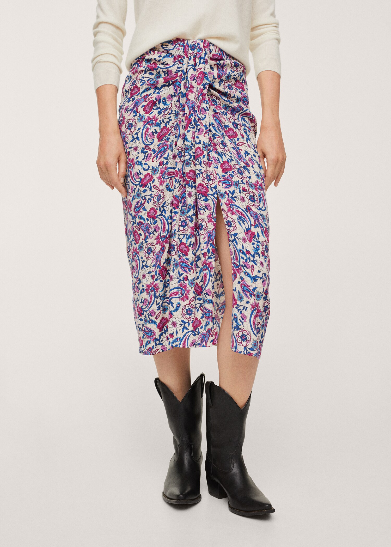Falda estampada nudo - Plano medio