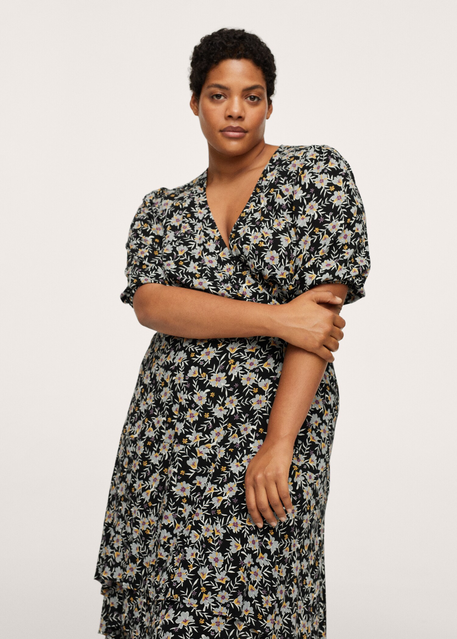 Vestido estampado floral - Plano medio