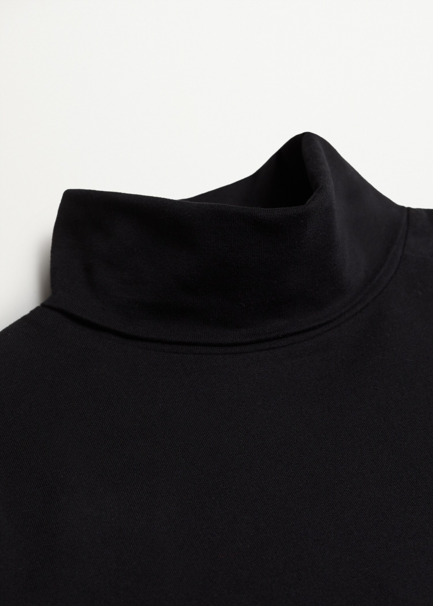 Camiseta cuello vuelto - Detalle del artículo 8