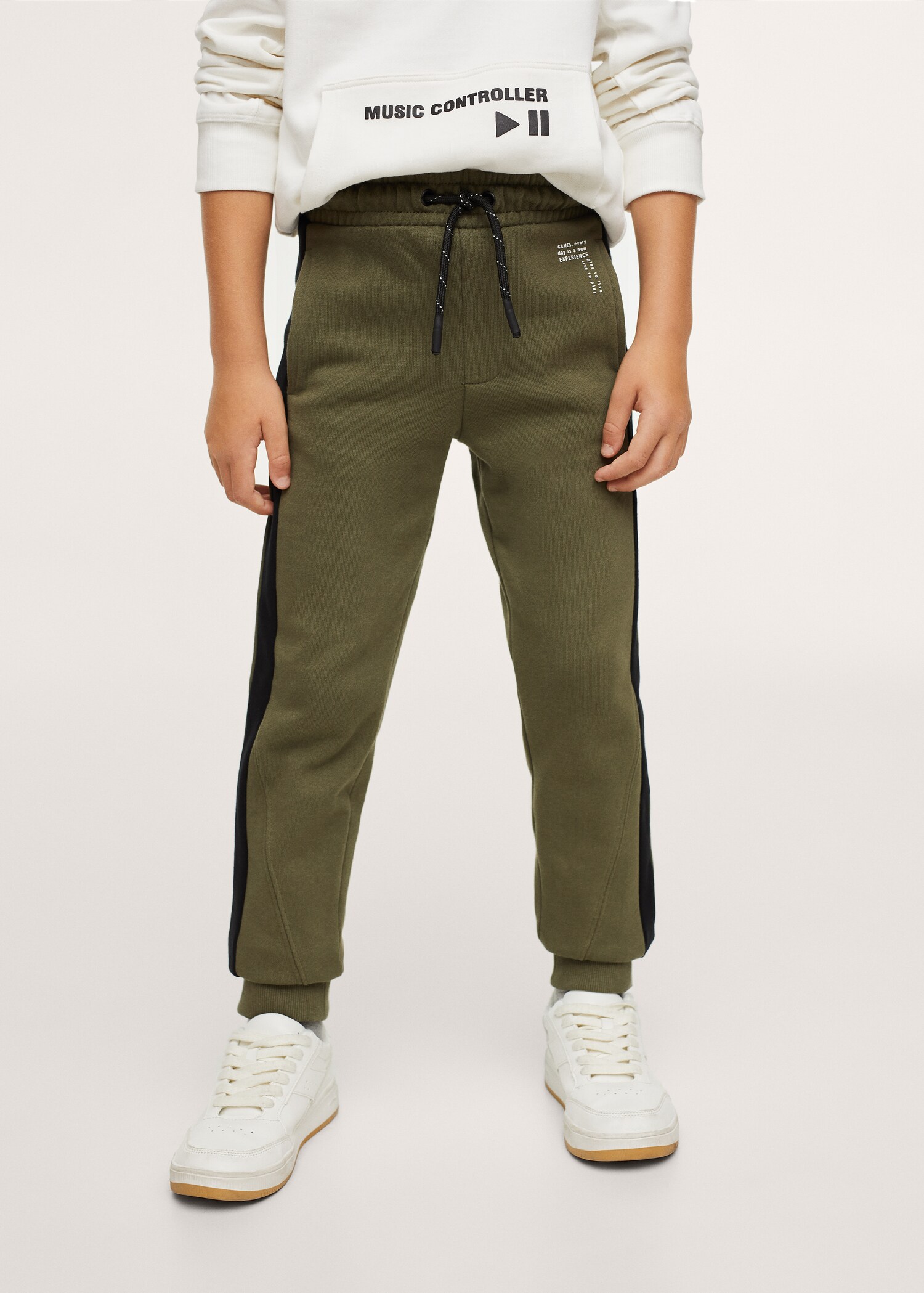 Kalhoty jogger s pruhy - Detail zboží 1