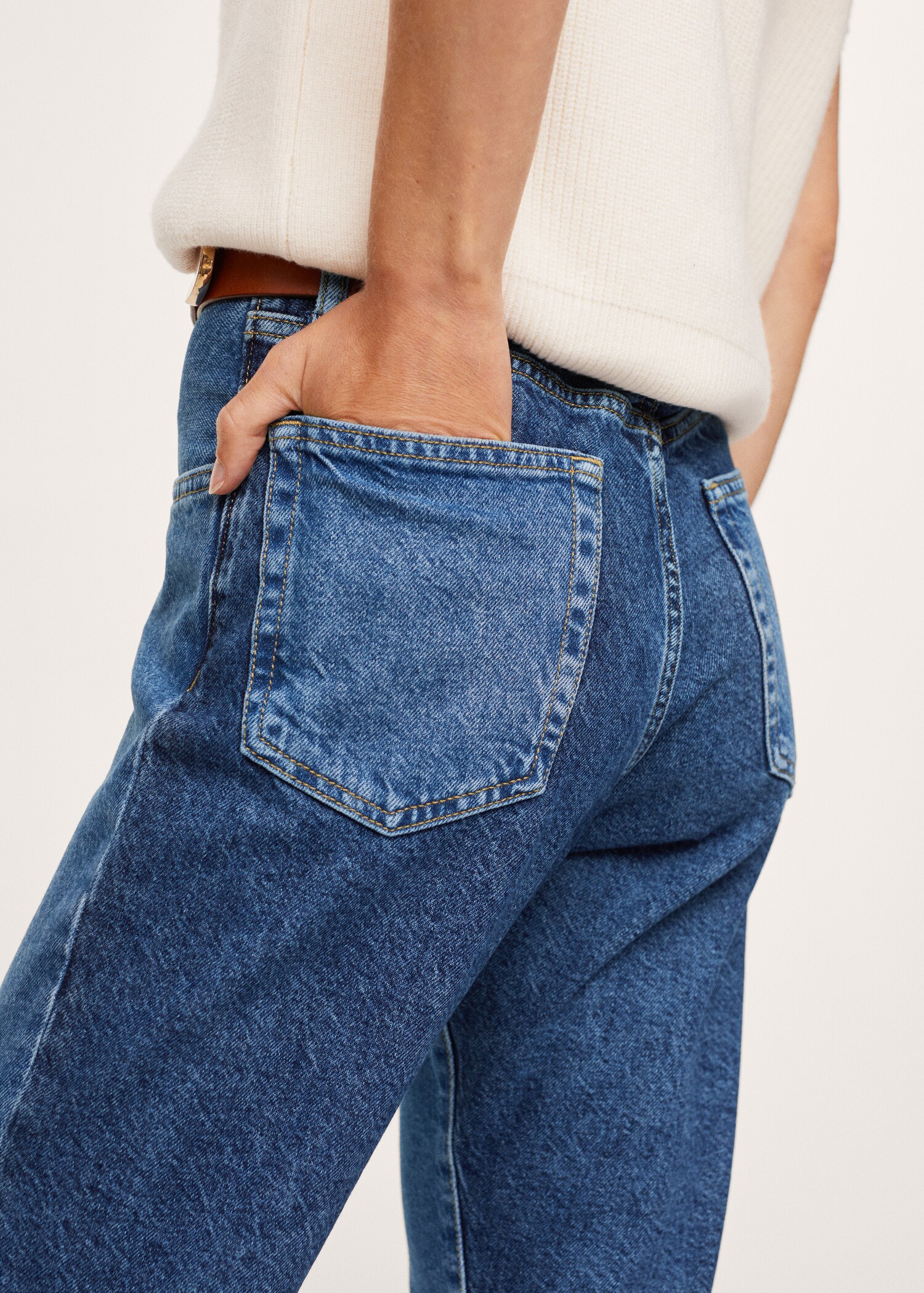 Jeans rectos tiro alto contraste - Detalle del artículo 2