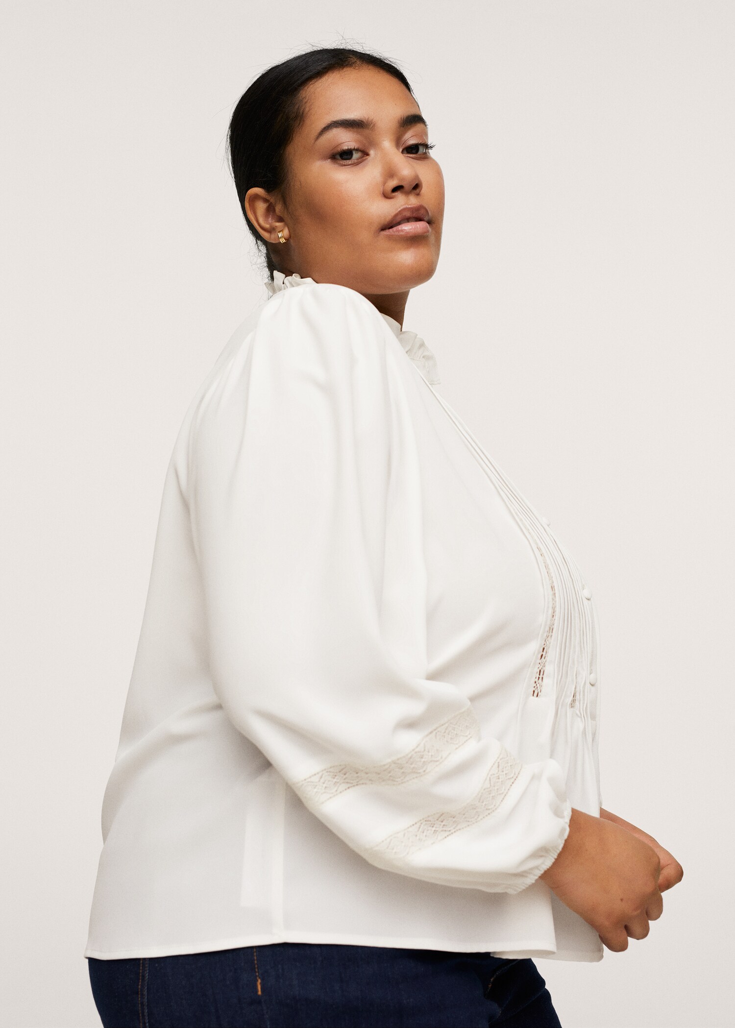 Pleated details blouse - Details of the article 1