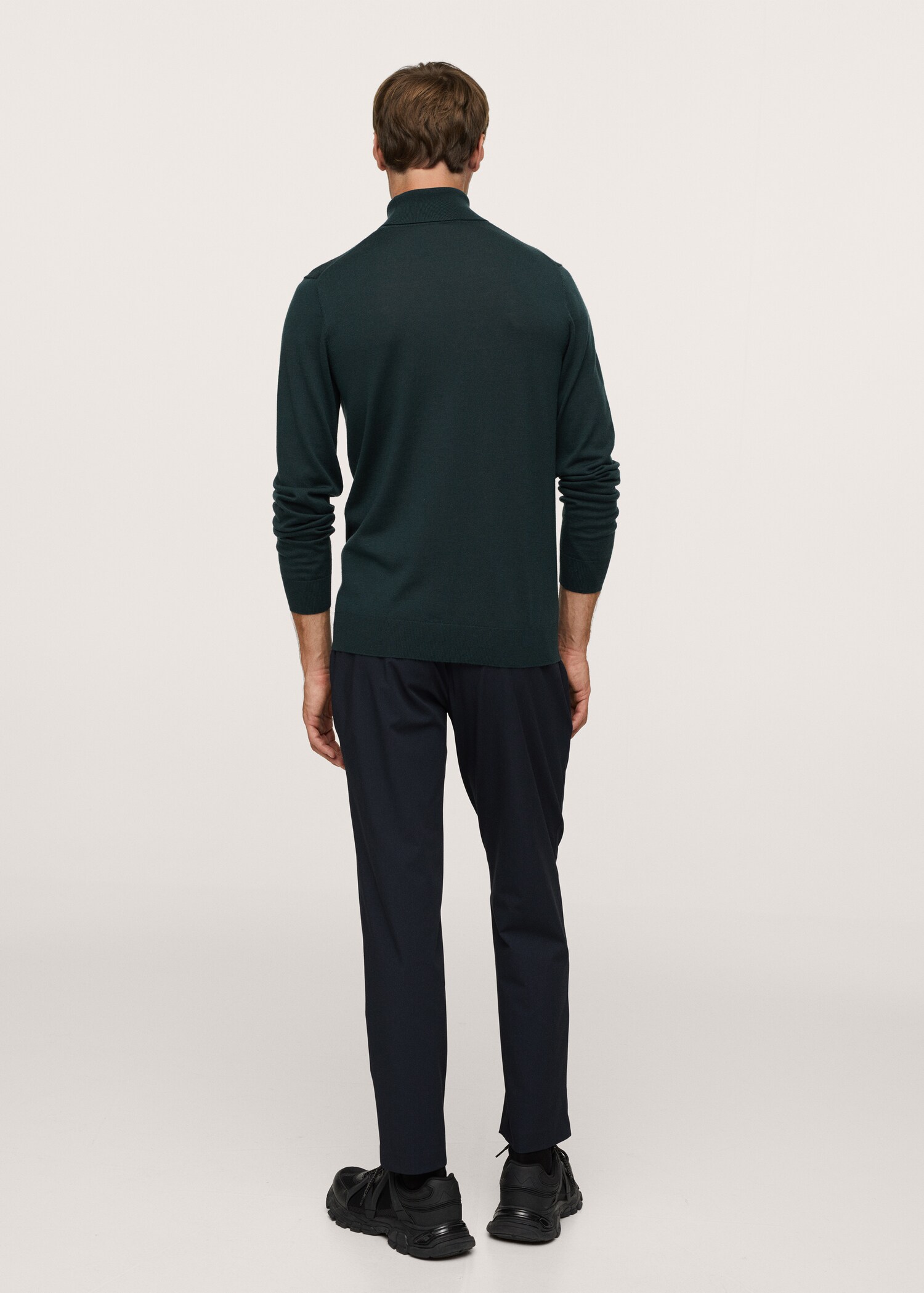 Turtleneck wool sweater - Reverse of the article