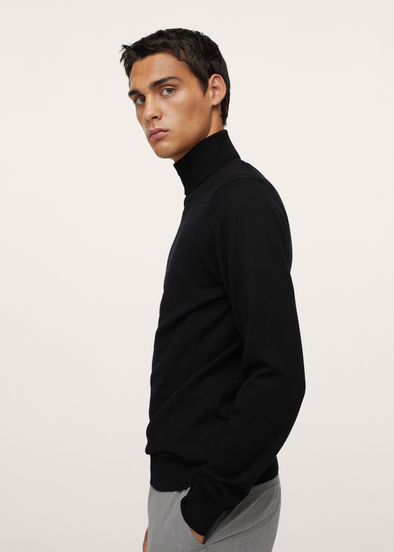 Turtleneck wool sweater - Details of the article 2