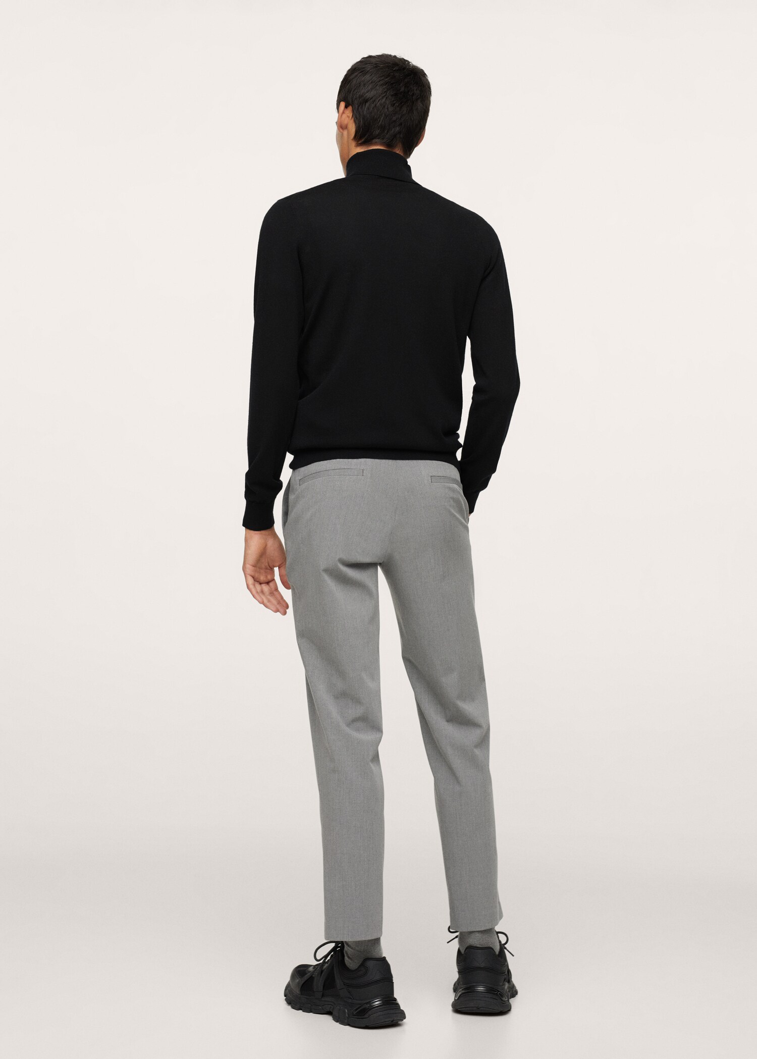 Turtleneck wool sweater - Reverse of the article