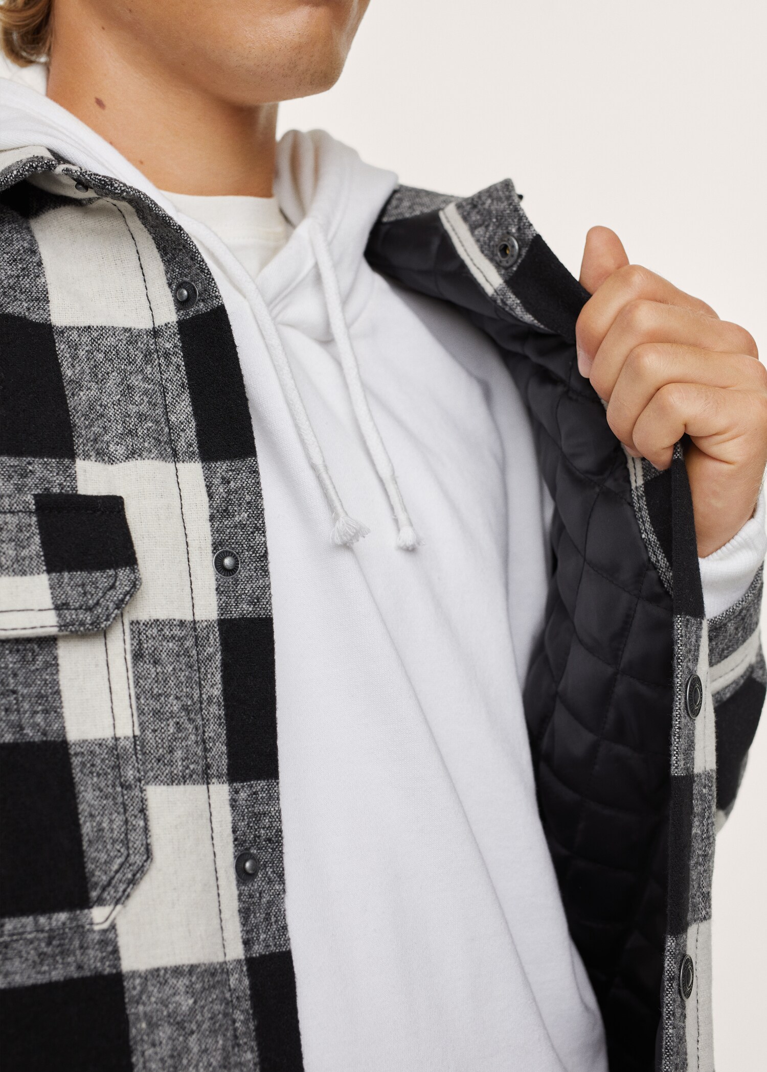 Karierte Jacke mit Taschen - Detail des Artikels 3