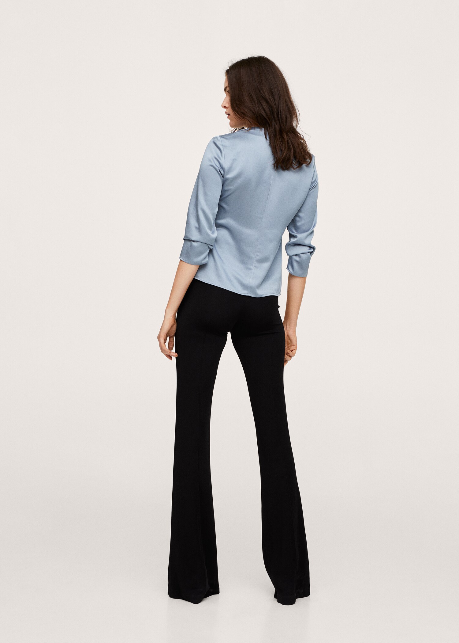 Blusa detalle nudo - Reverso del artículo
