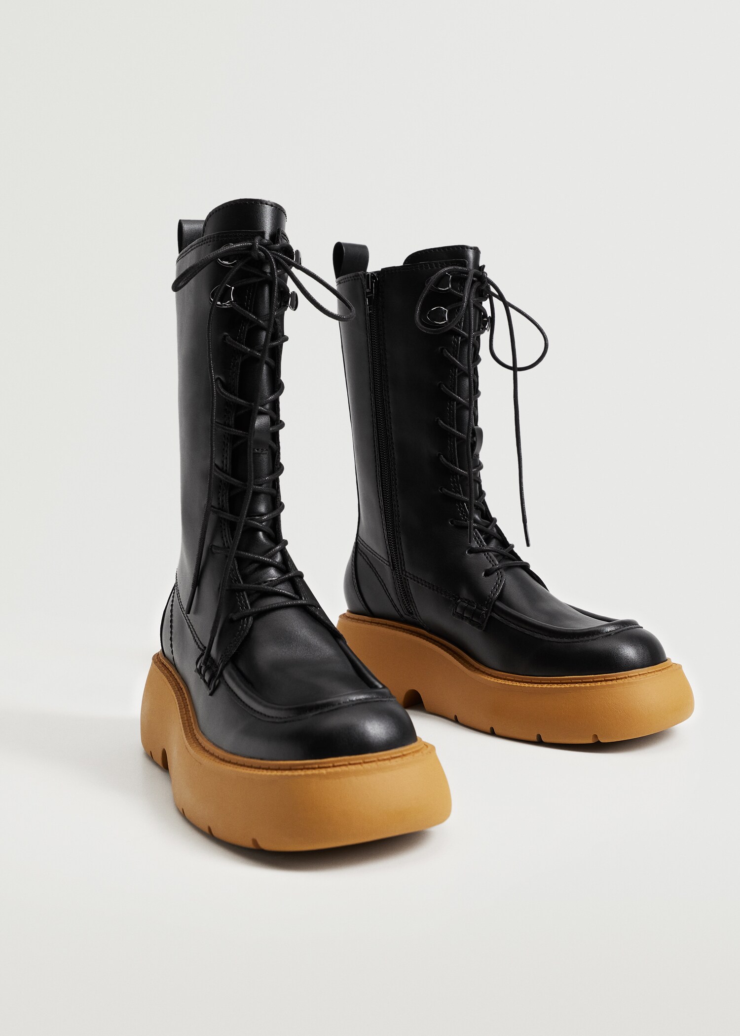 Platform boots with tall leg - Medium plane