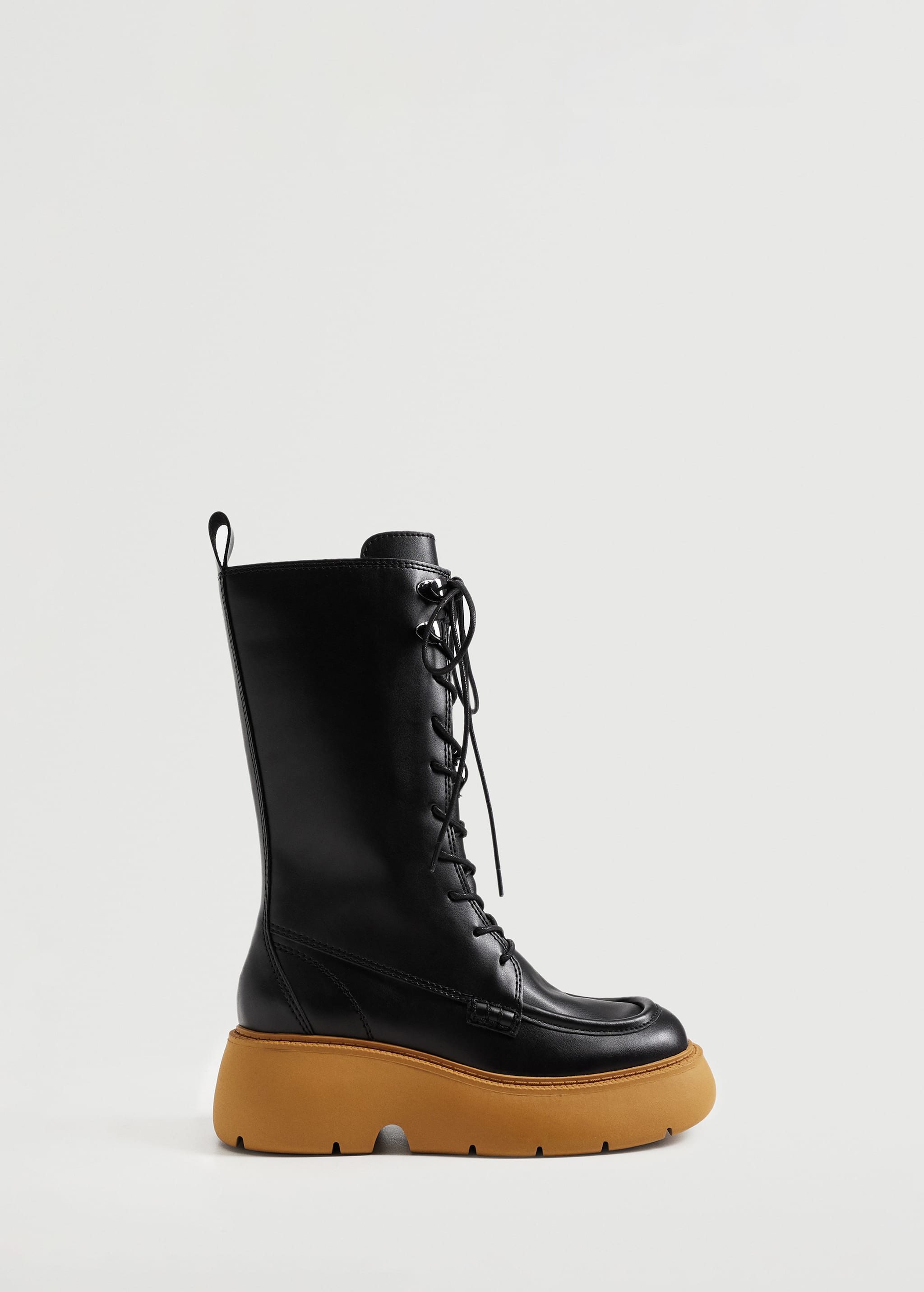 Platform boots with tall leg - Article without model