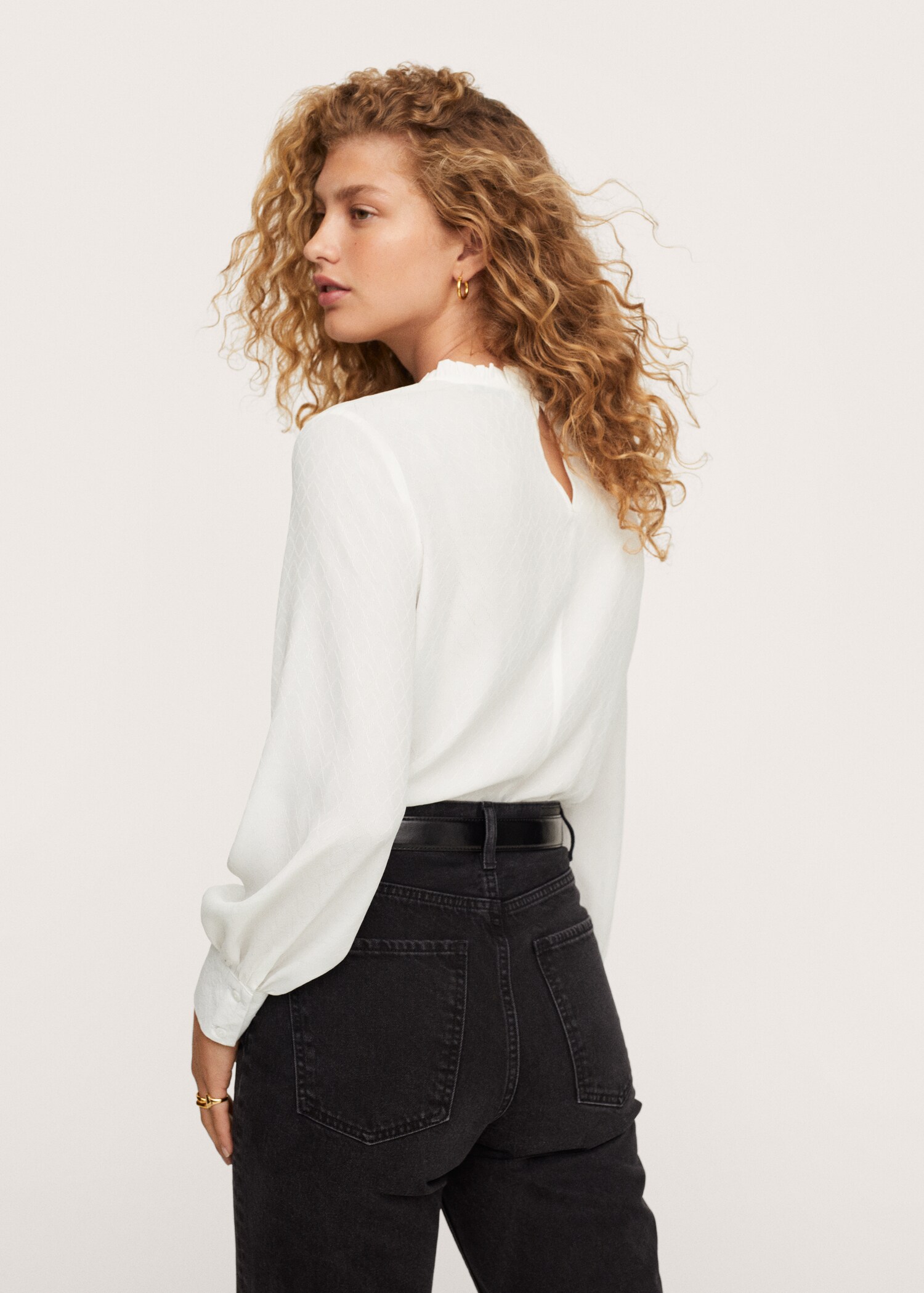 Blusa detalles plisados - Reverso del artículo