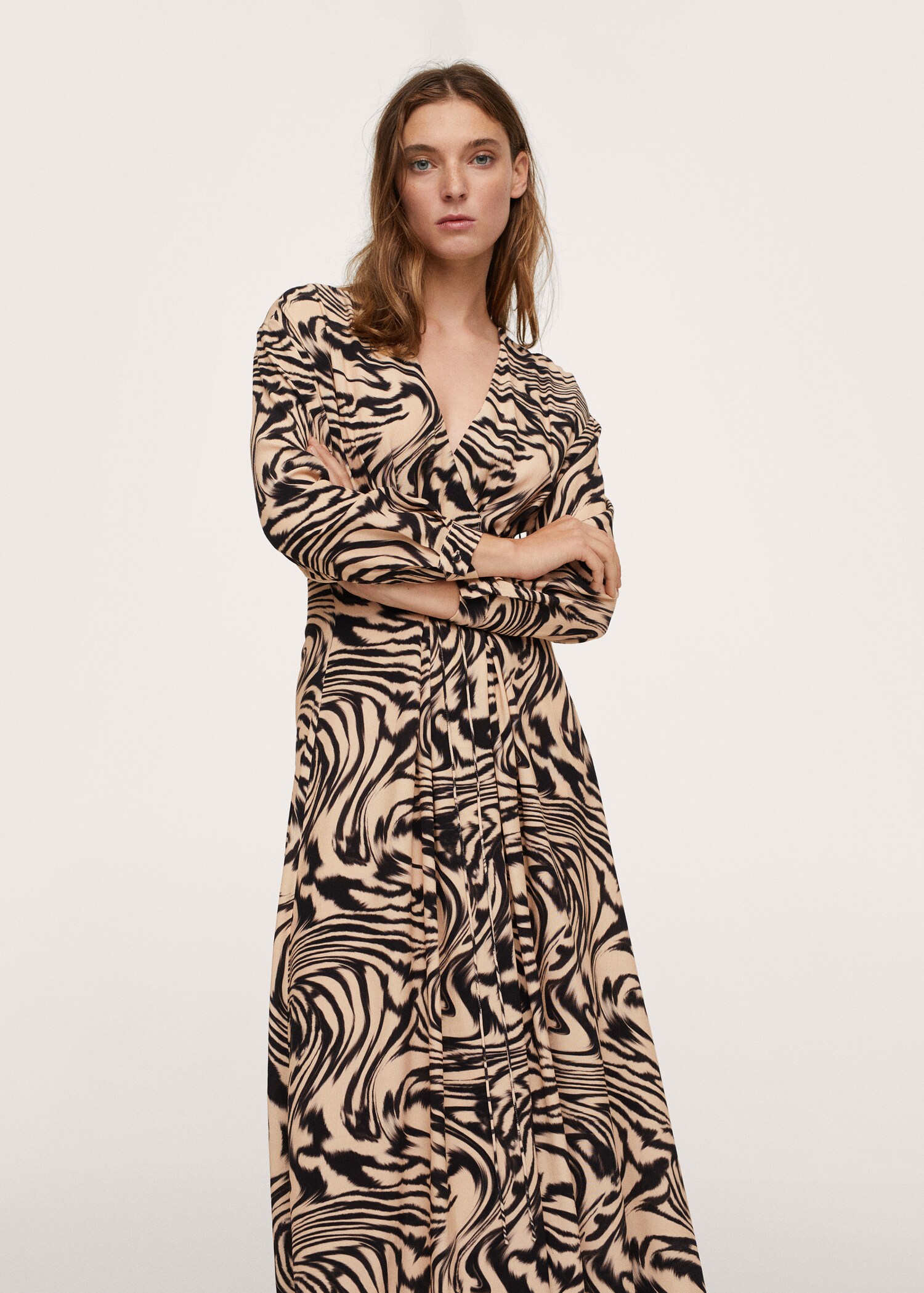 Vestido estampado animal - Plano medio