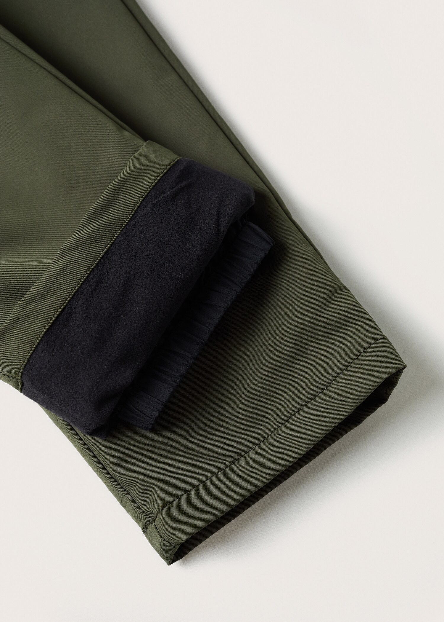 Breathable non-crease trousers - Details of the article 8