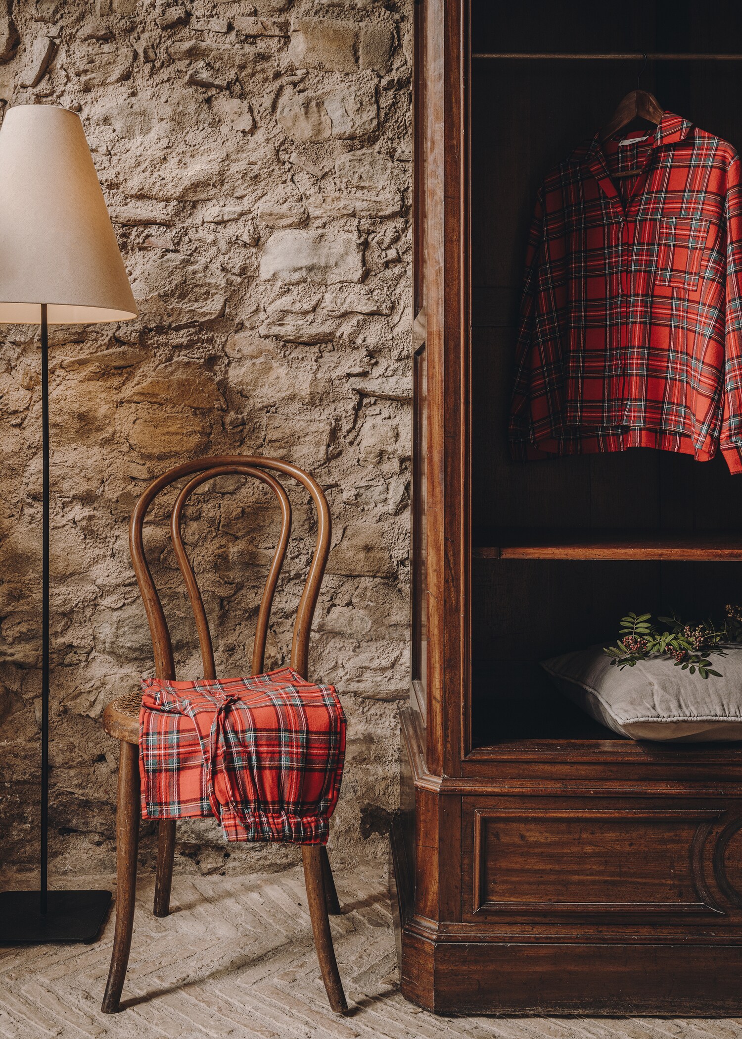 Check flannel pyjama shirt - Details of the article 6