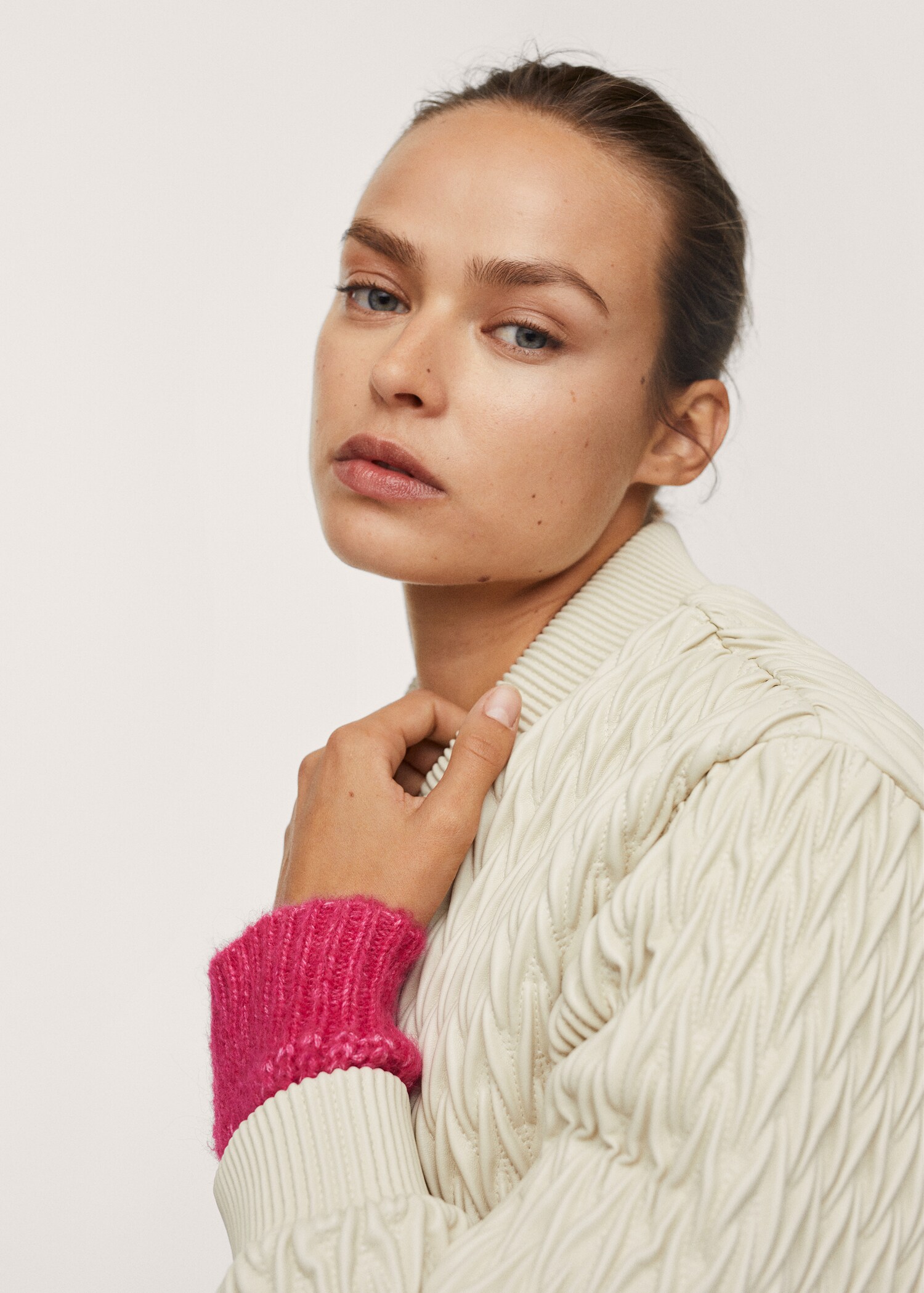 Cropped textured jacket - Details of the article 2