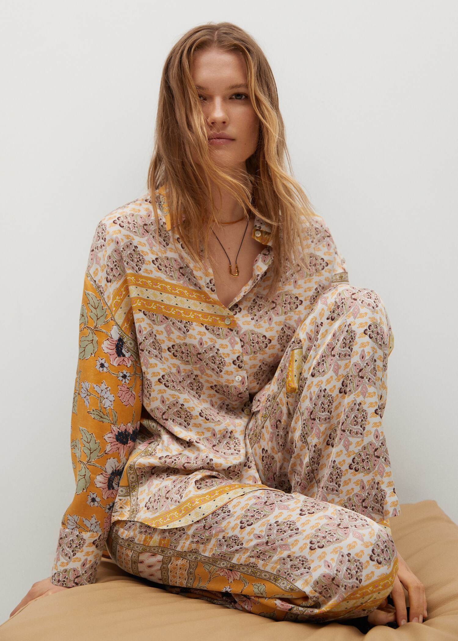 Camisa oversize estampada - Detalle del artículo 2