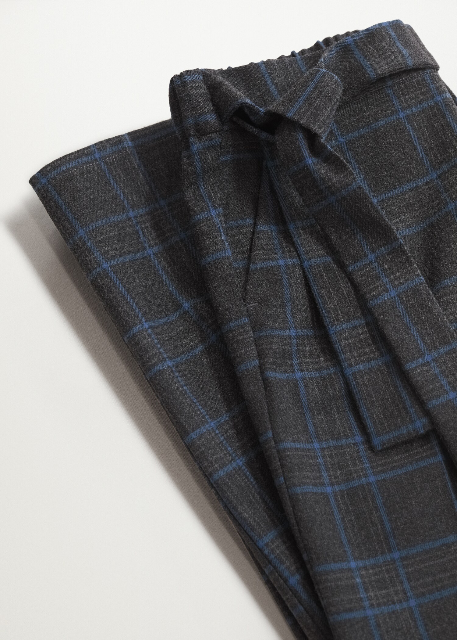 Bow belt check trousers - Details of the article 8