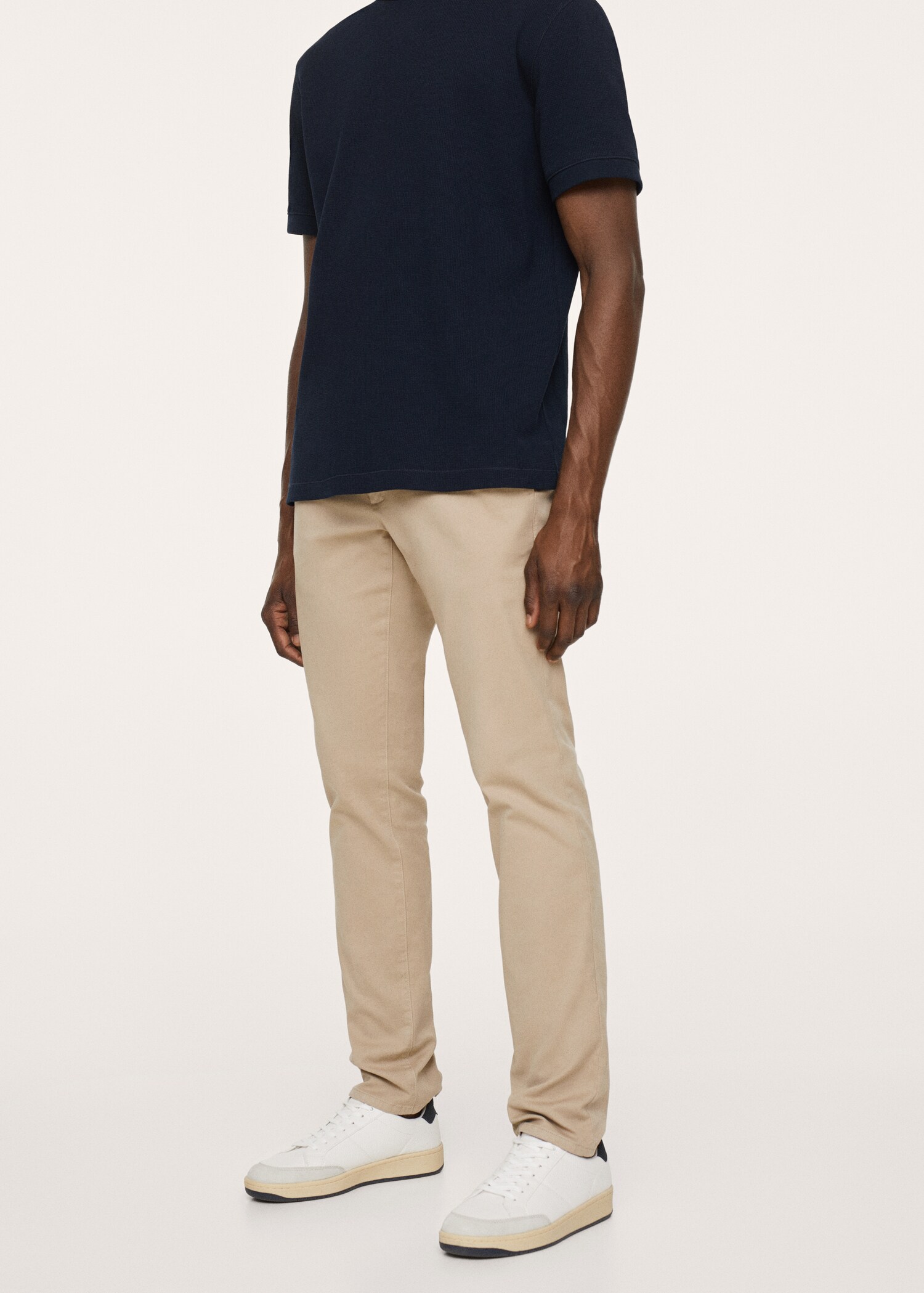 Pantalons xinesos slim fit sarja - Pla mig