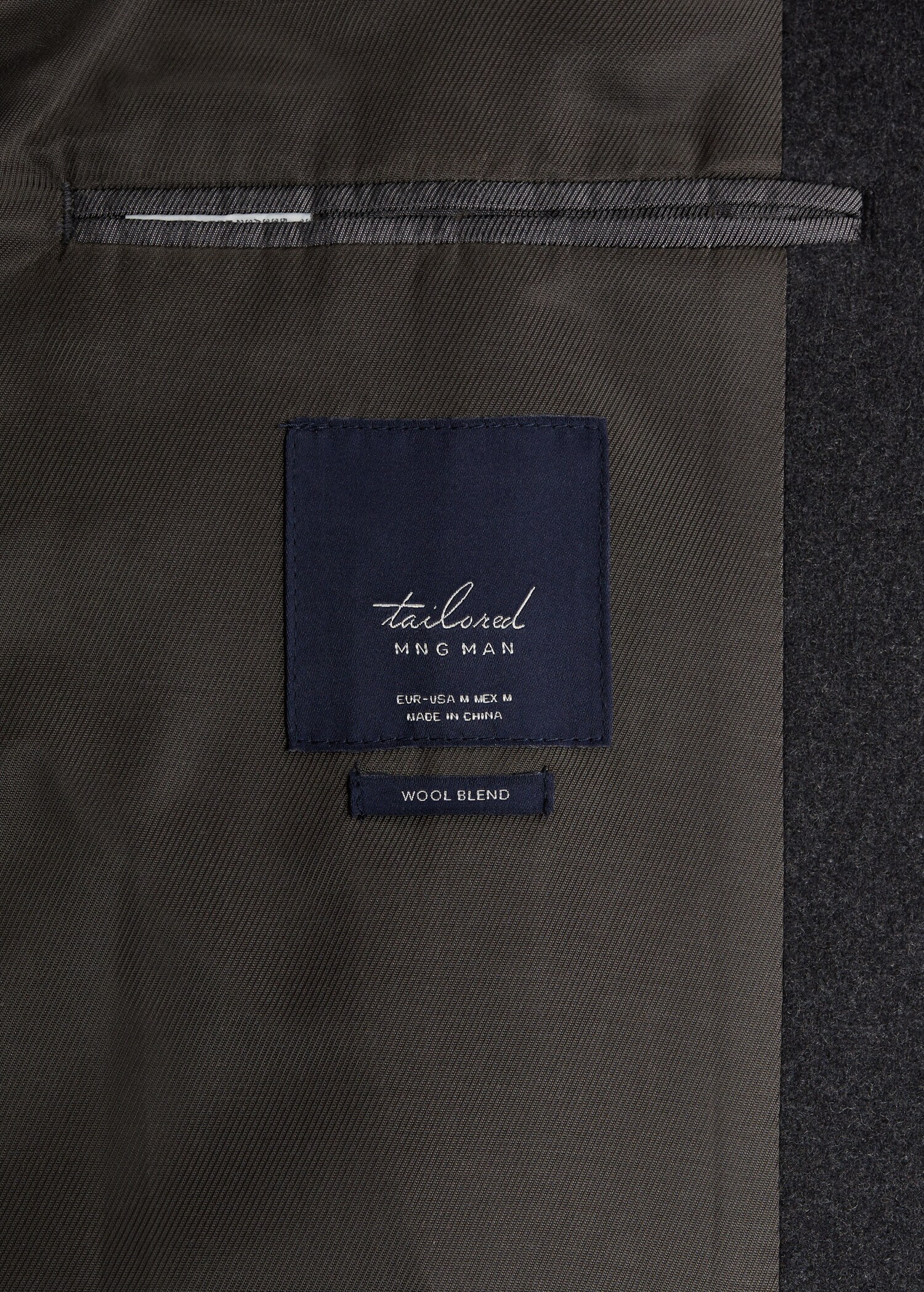 Long recycled wool coat - Details of the article 8