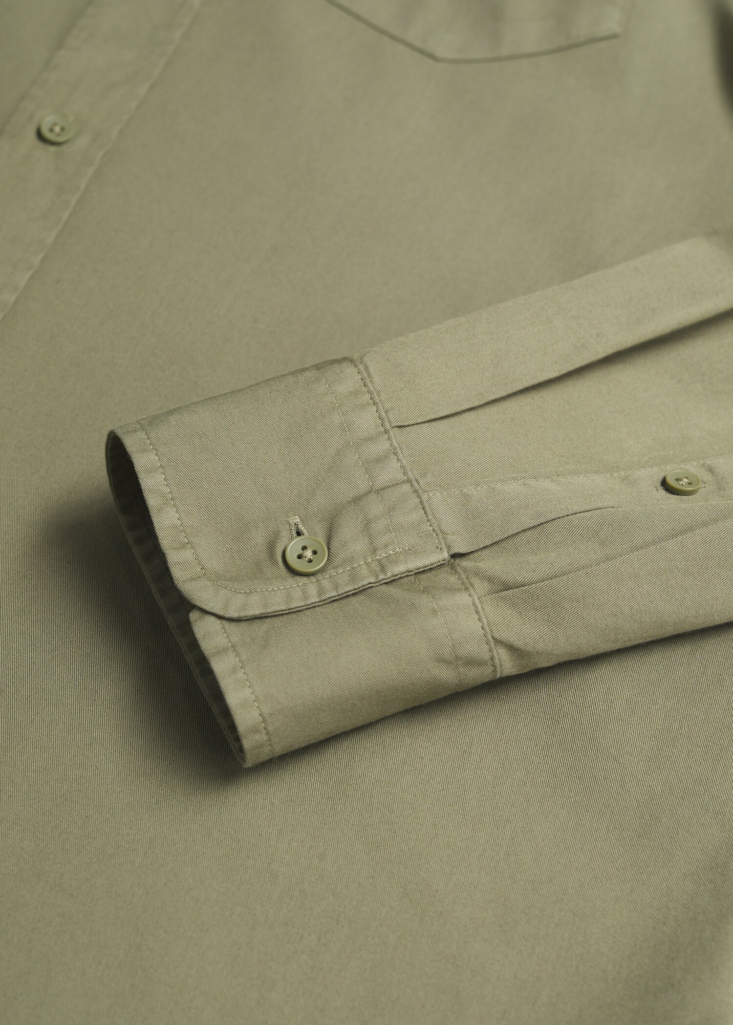 Bavlněná košile regular fit s kapsou - Detail zboží 8