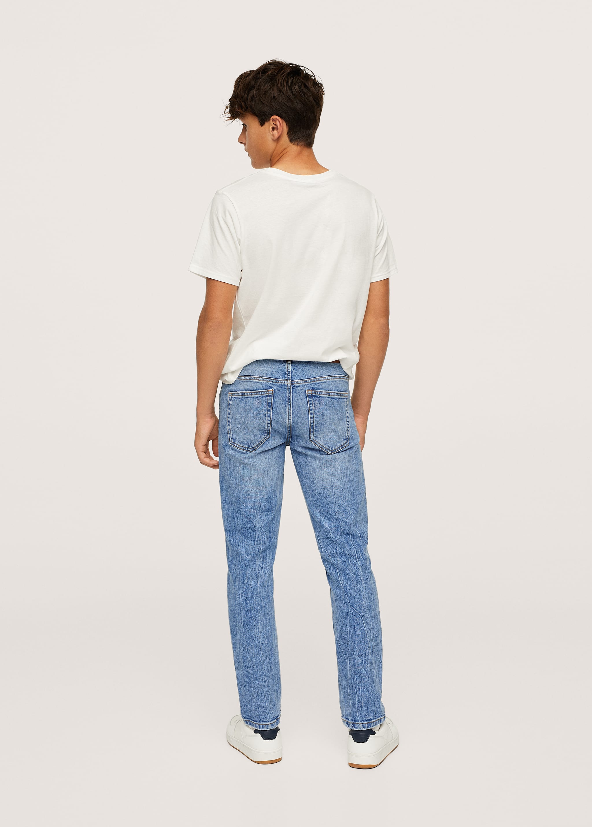 Slim Fit-Jeans mit Zierrissen - Rückseite des Artikels
