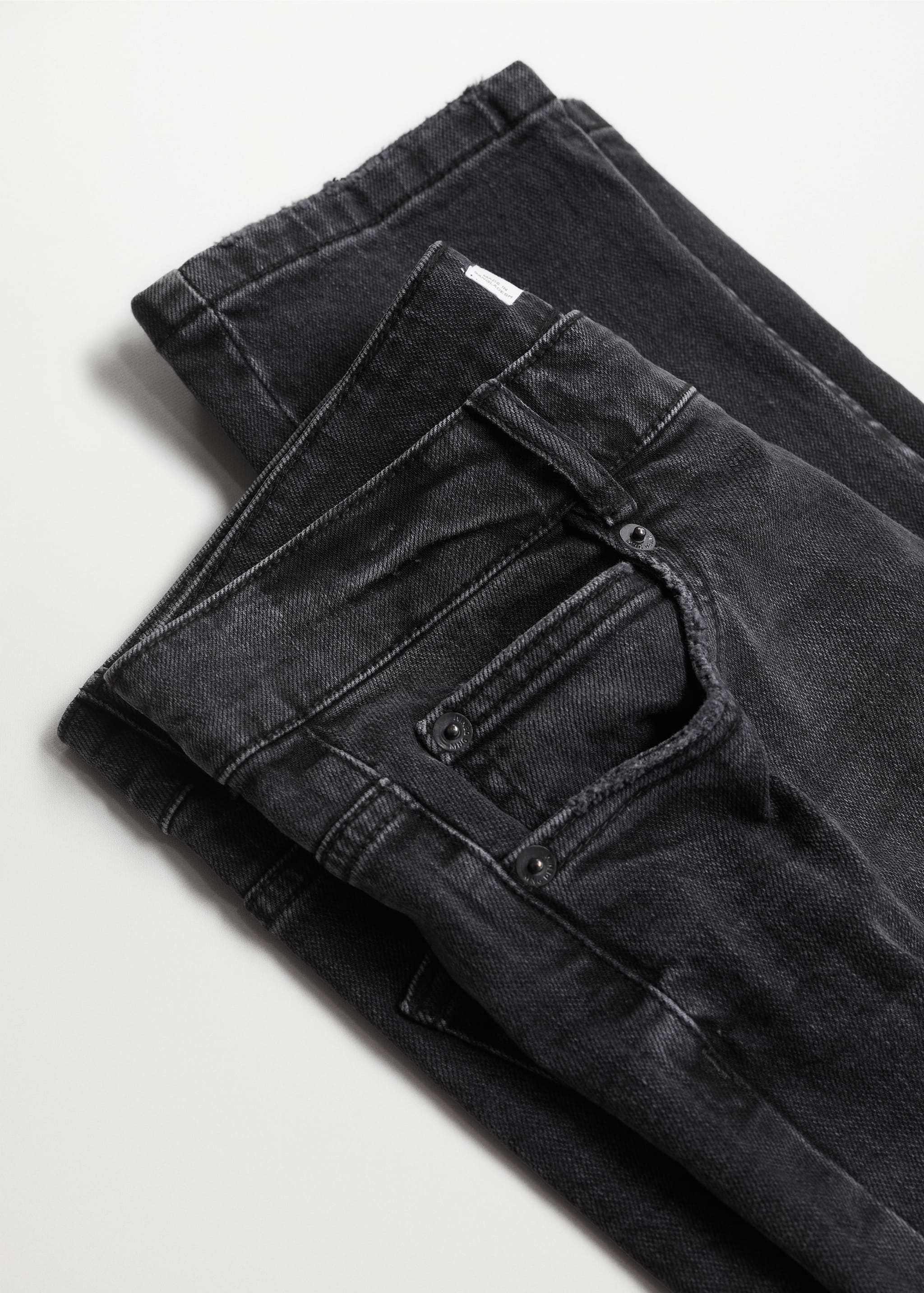 Slim Fit-Jeans mit Zierrissen - Detail des Artikels 8