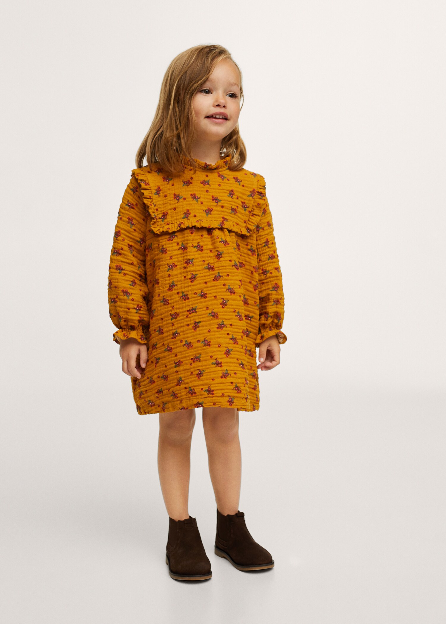 Vestido floral textura - Plano medio