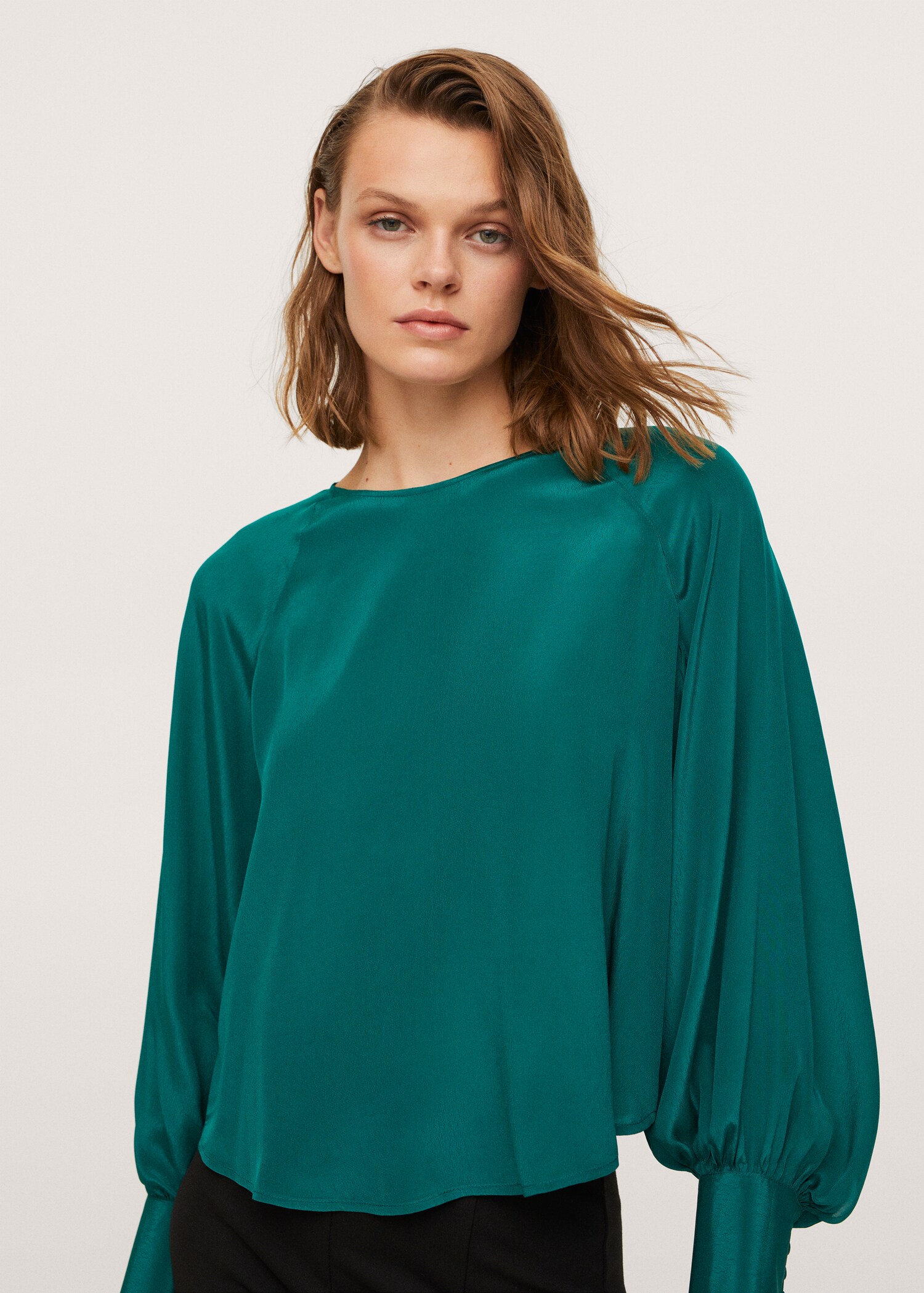 Blusa crop satinada - Detalle del artículo 1
