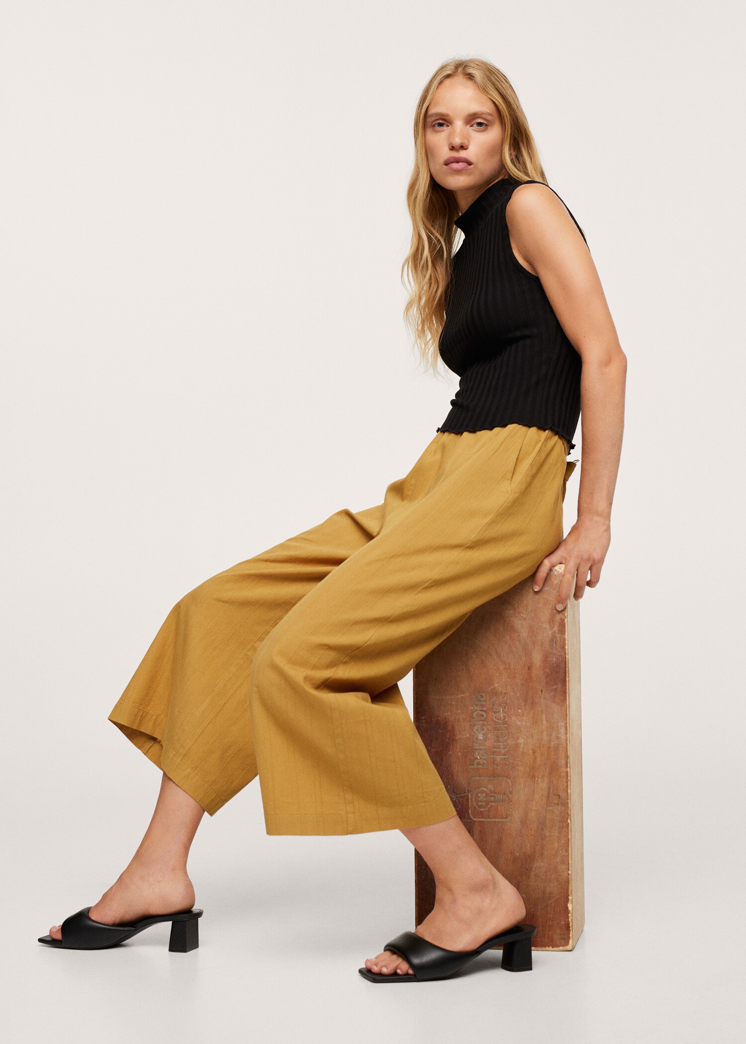 Kalhoty culottes s texturou - Detail zboží 2