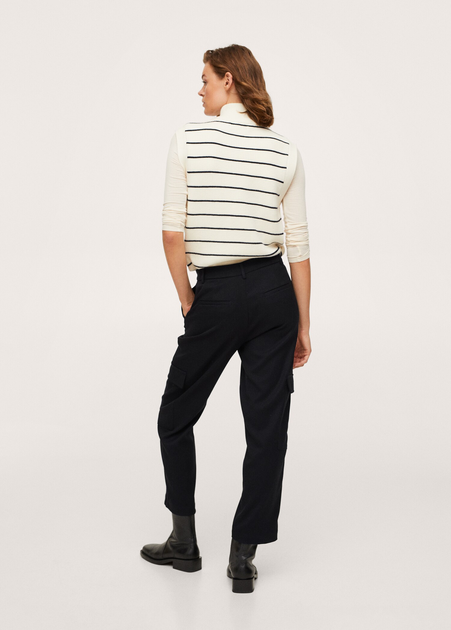 Pantalón cargo bolsillos - Reverso del artículo