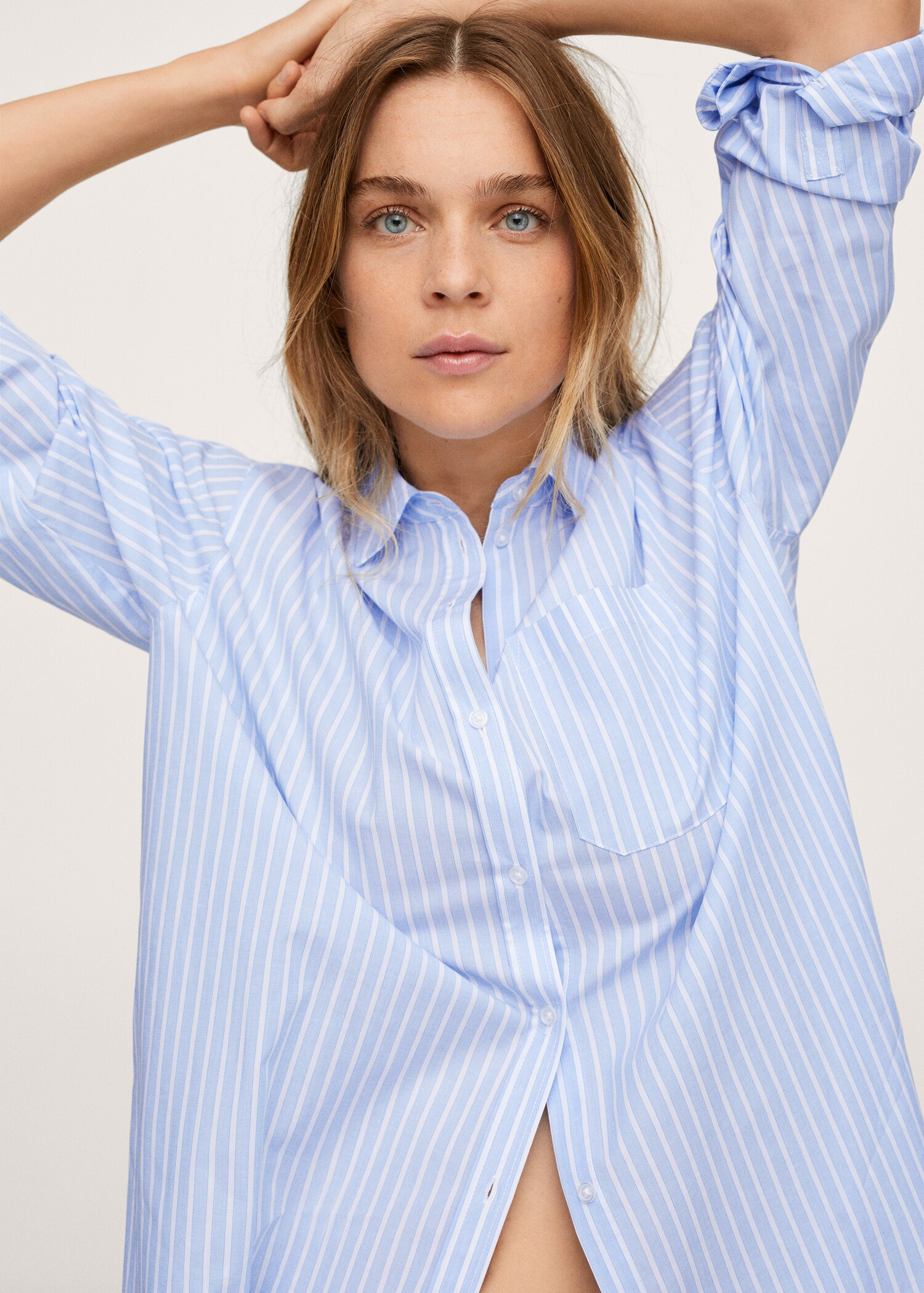 Oversize striped shirt - Details of the article 1