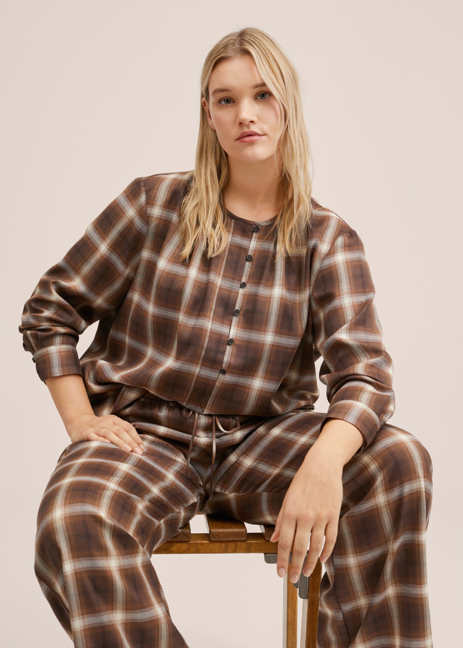 Straight checked trousers - Details of the article 2