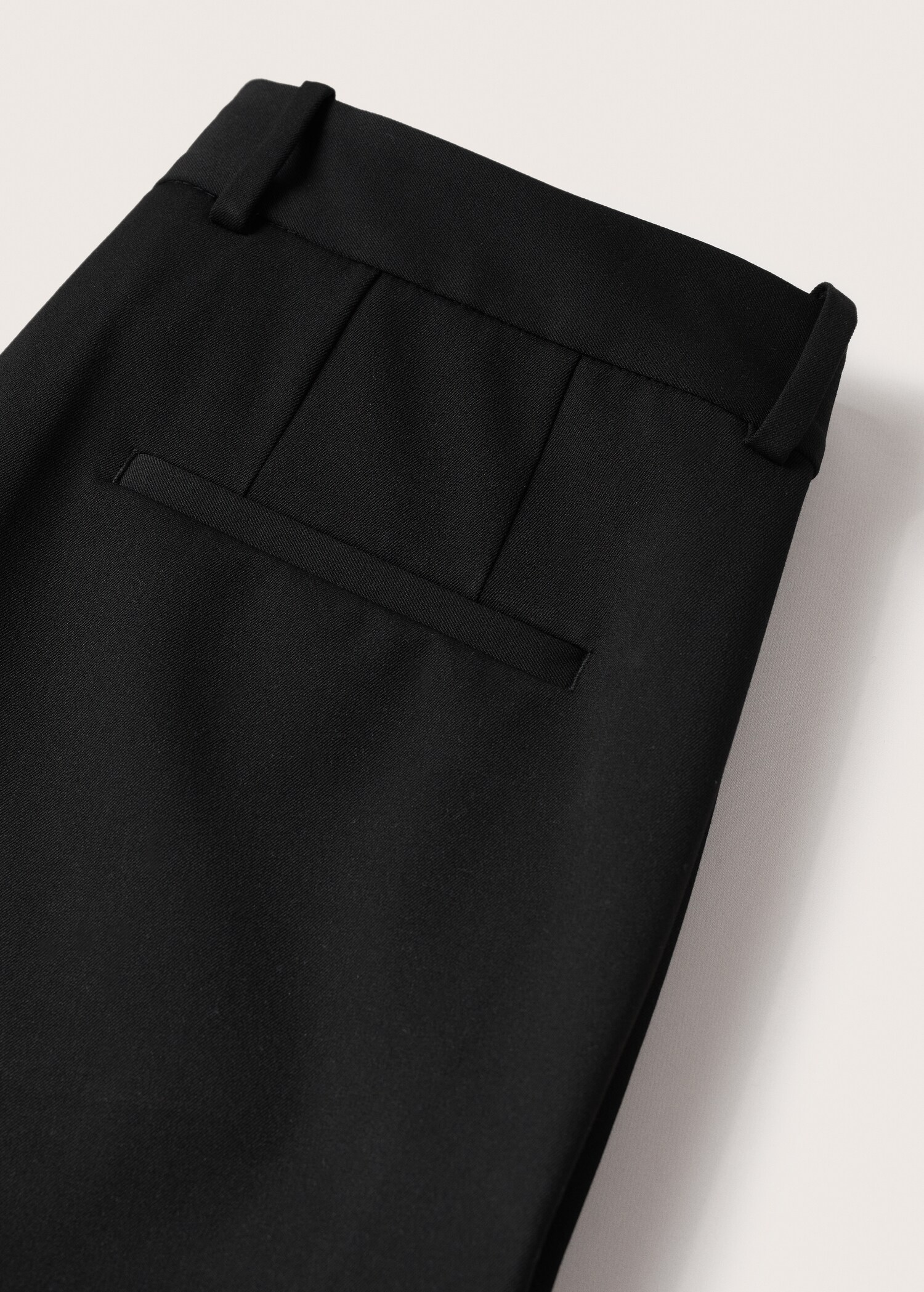Loose-fit pleated trousers  - Details of the article 7