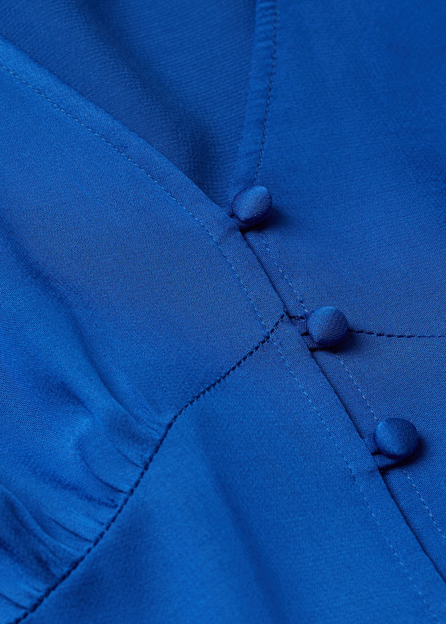 Buttoned flowy blouse - Details of the article 8