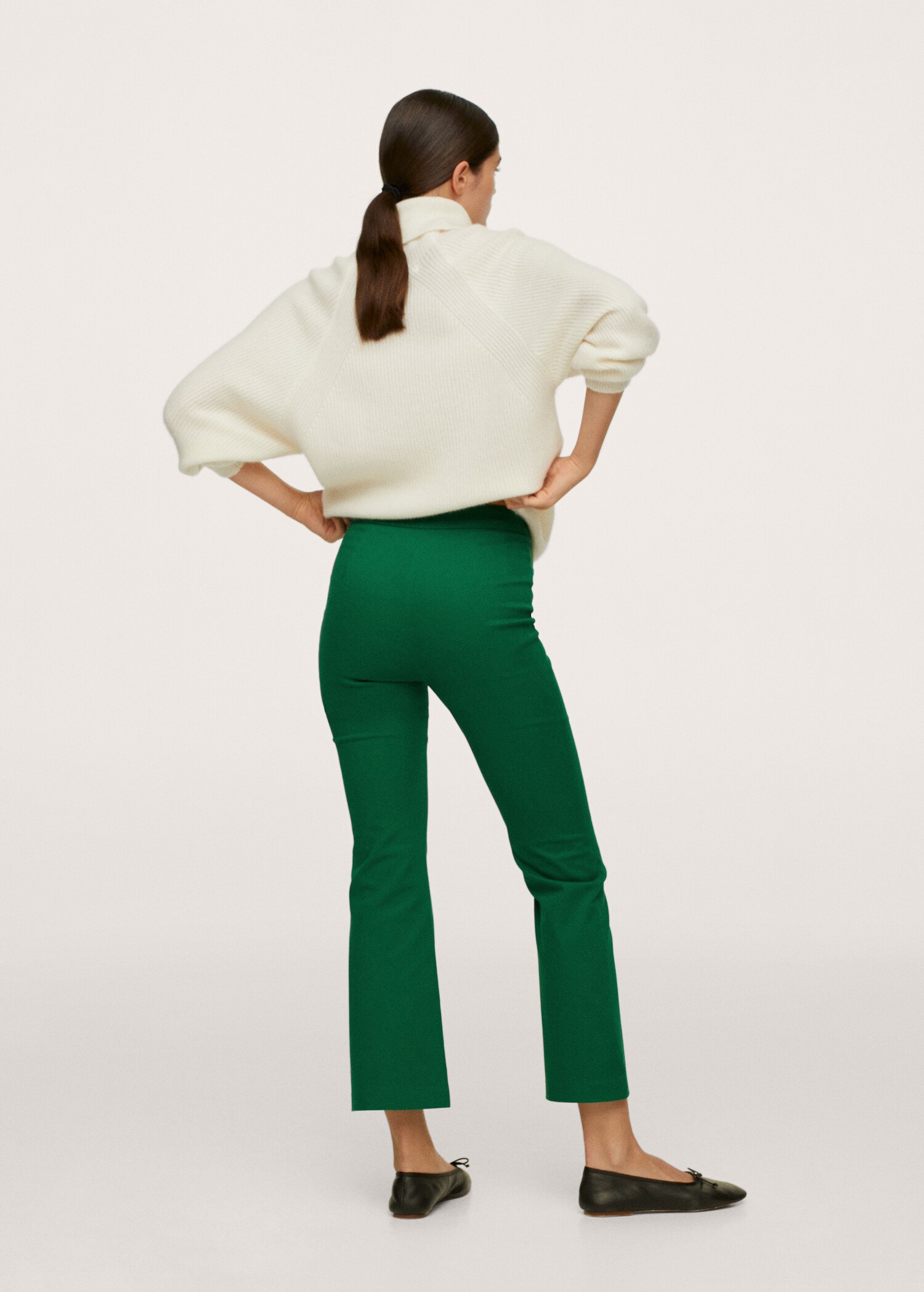 Flare crop trousers - Reverse of the article