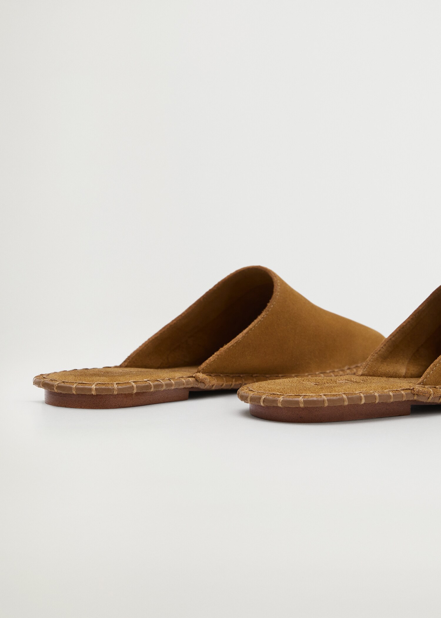 sling back leather babouches - Details of the article 2