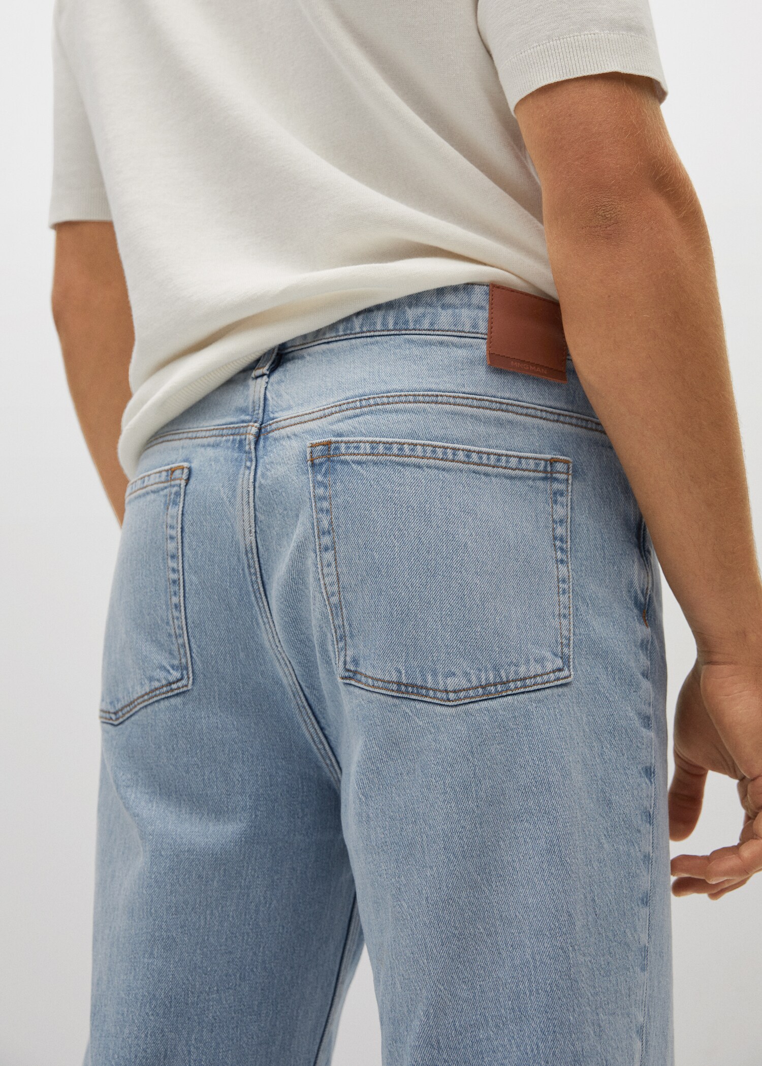 Světlé džíny Hillary loose fit s opraným efektem  - Detail zboží 3