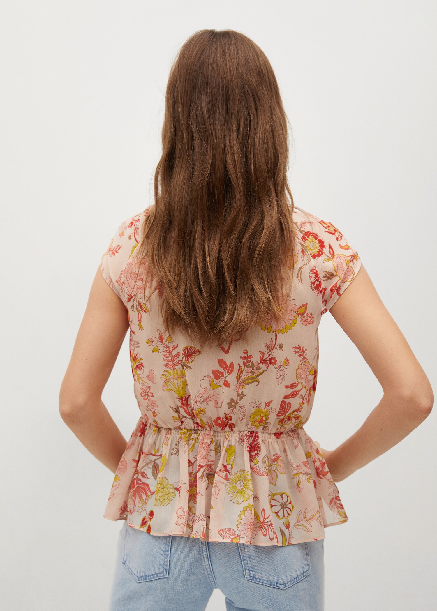 Wrap V-neckline blouse - Reverse of the article