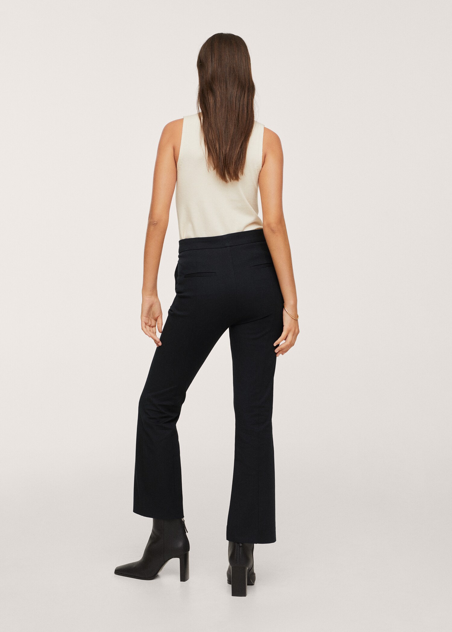 Pantalón flare crop - Reverso del artículo