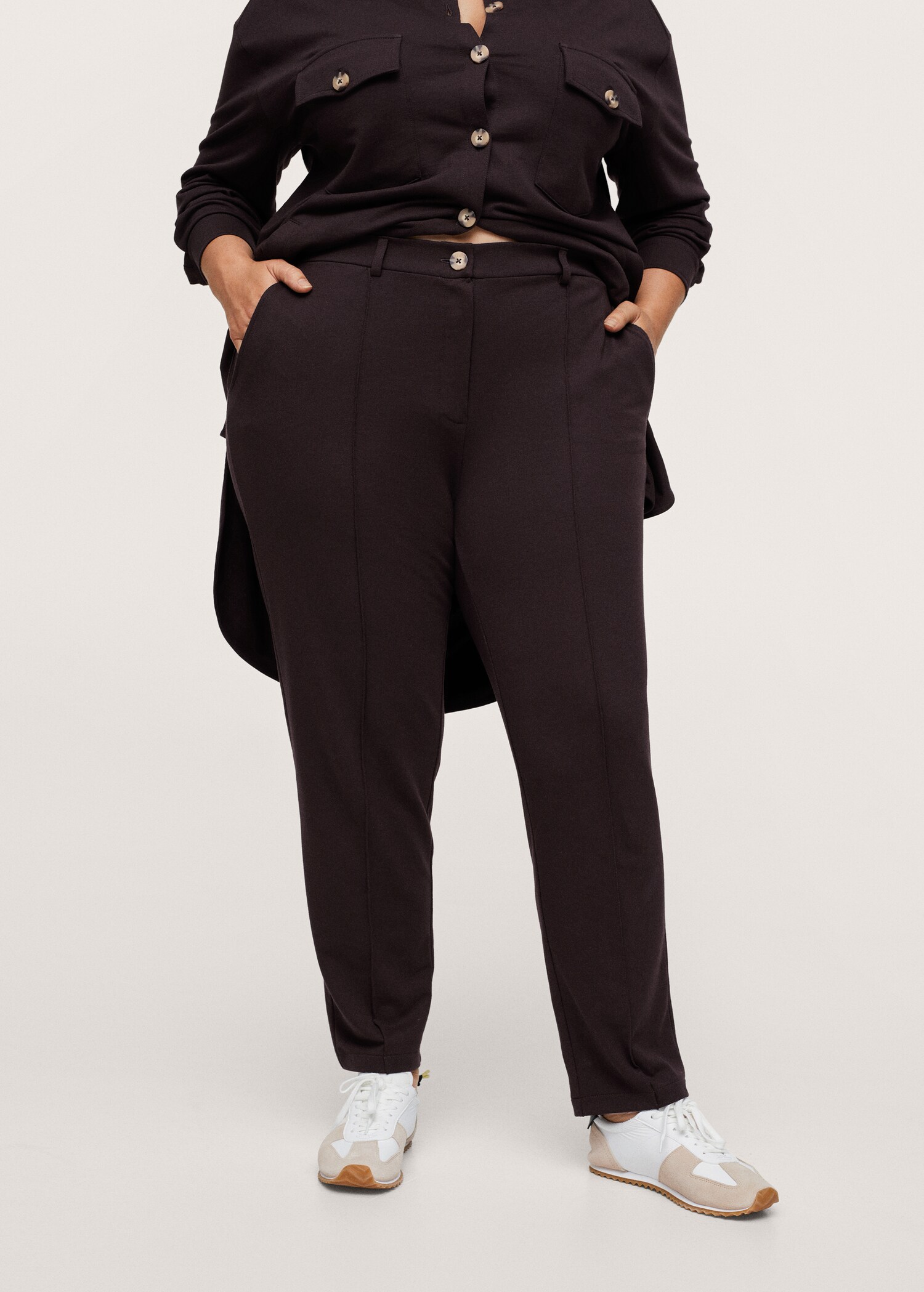 Pantalón recto franela - Plano medio