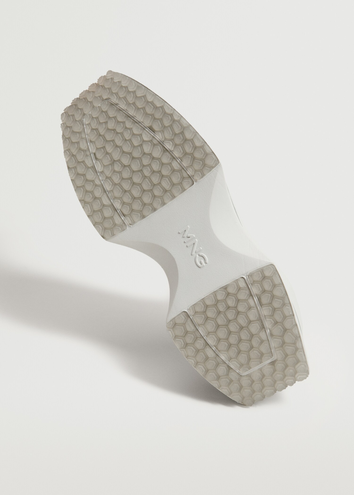Leather trainers with transparent panels  - Details of the article 4