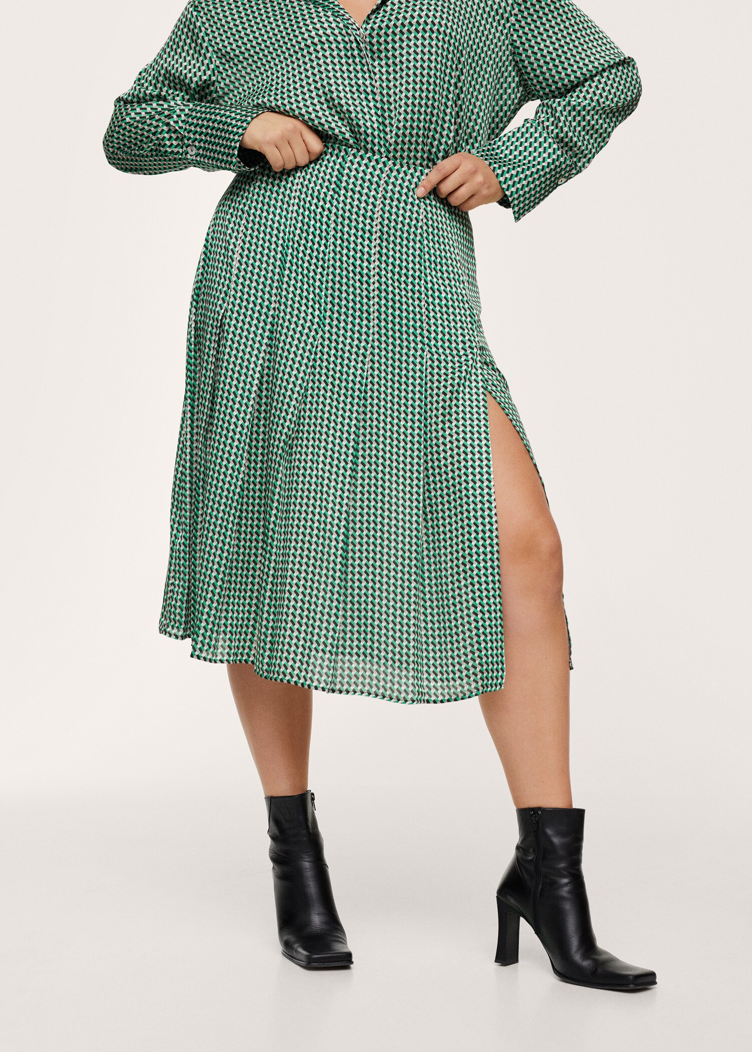 Falda estampado retro - Plano medio